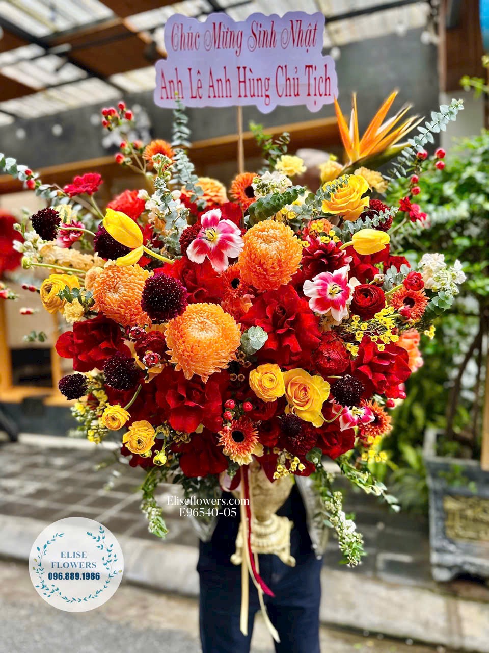 Bình hoa tặng sinh nhật cao cấp, sang trọng ở Hà Nội. Bình hoa cao cấo Hà Nội - Eliseflowers