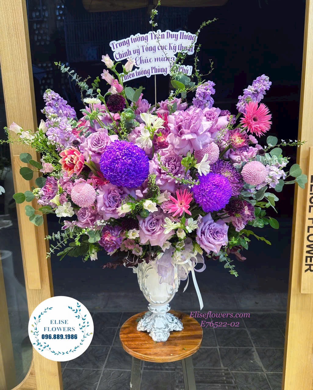 Bình hoa chúc mừng khai trương tone tím. Mua bình hoa mừng khai trương ở Hà Nội - Eliseflowers