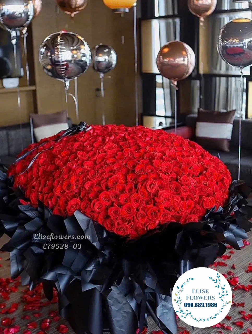 Bó hoa 1000 bông đẹp ở Hà Nội. Bó hoa 999 bdẹpđẹp ở Hà Nội