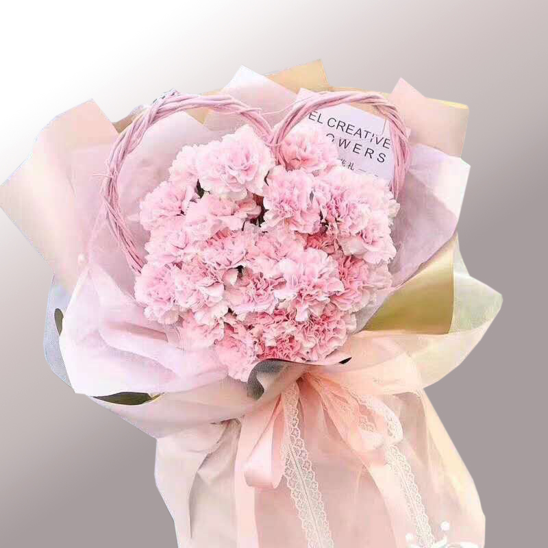 Bó hoa cẩm chướng hình trái tím - Elise flowers - Shop hoa tươi Cầu Giấy