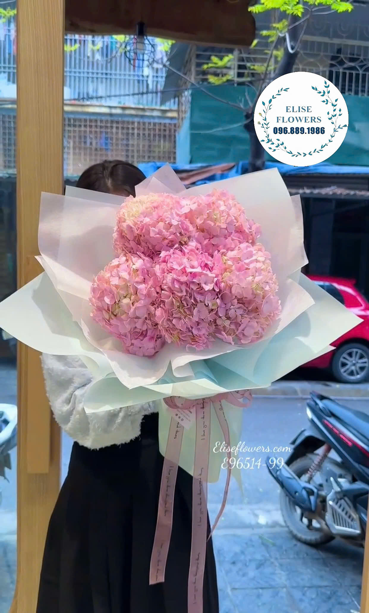 bó hoa cẩm tú cầu màu hồng