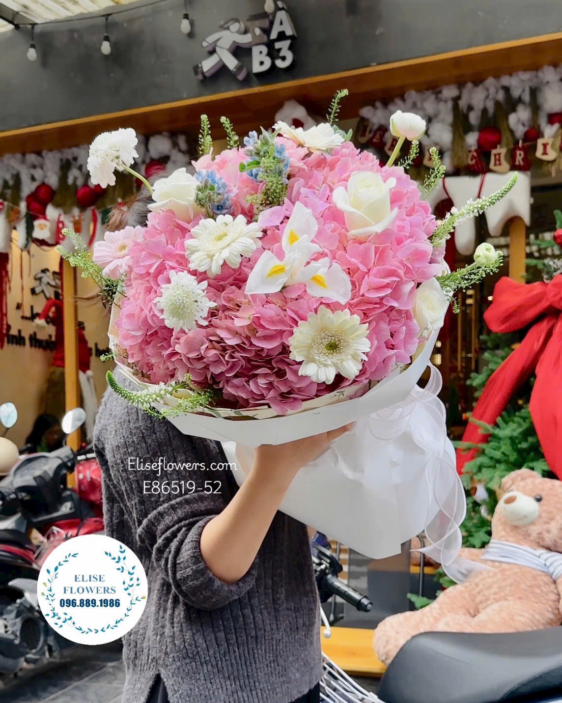 Hoa cẩm tú cầu nhập khẩu. Bó hoa tặng vợ yêu đẹp. Giao hoa hoả tốc 