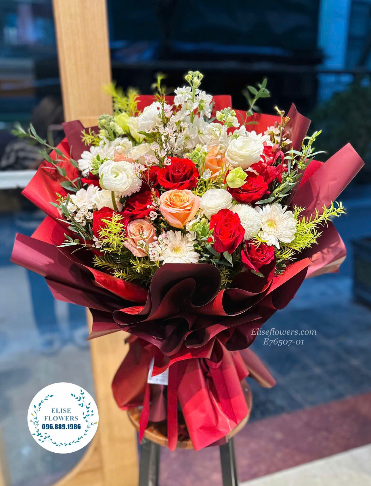 Bó hoa chúc mừng hội nghị, Hoa chúc mừng đại biểu. Hoa tặng vinh danh.