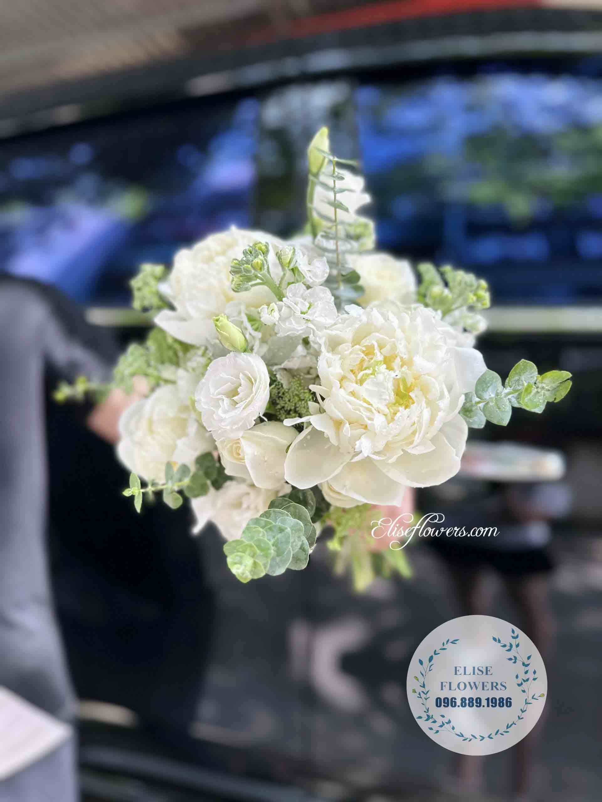 Bó hoa cưới cầm tay cô dâu | Bó hoa màu trắng đẹp ở Hà Nội | Hoa cưới