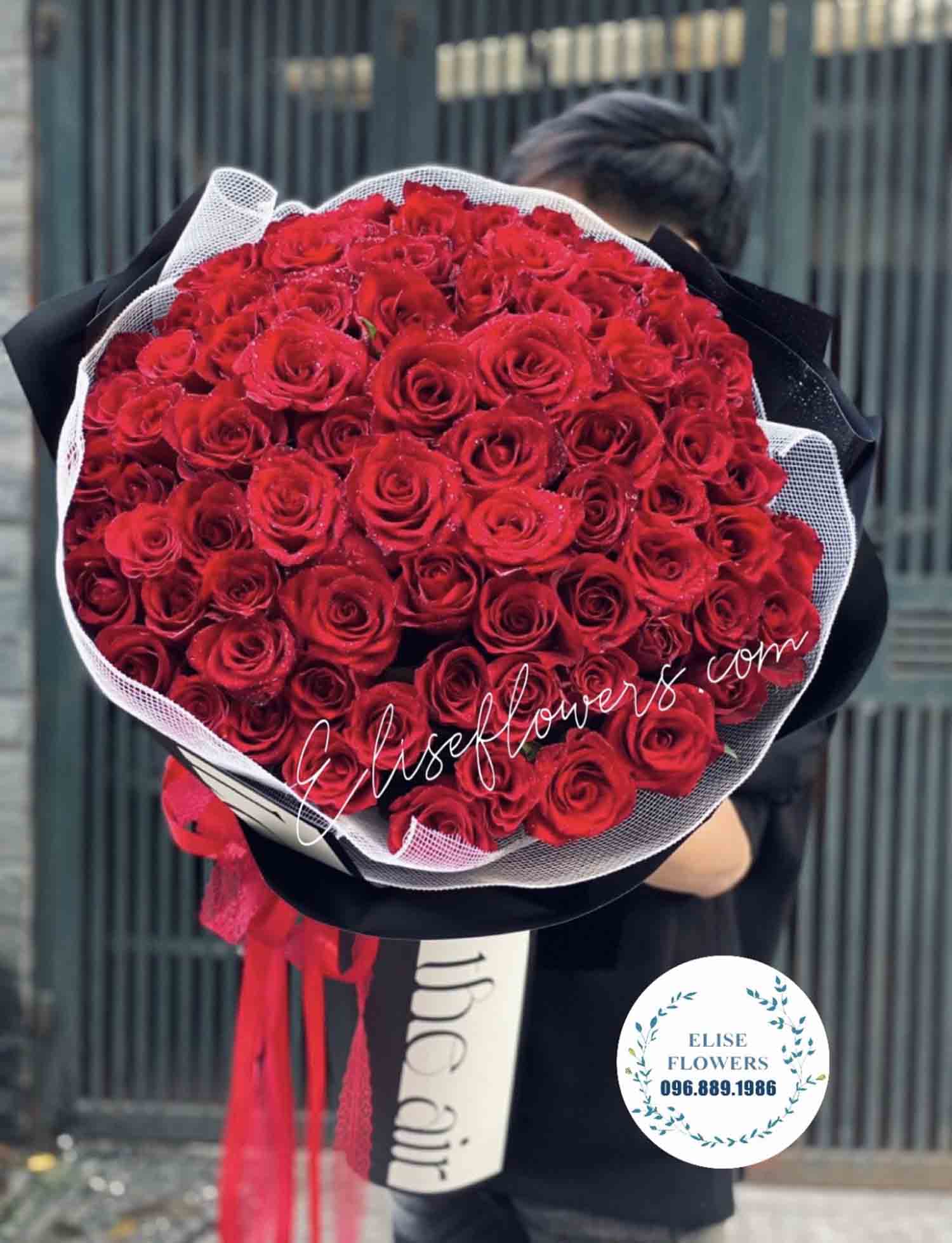 Bó hoa hồng đỏ 100 bông tại Quận Hà Đông - Hà Nội | Hoa VALENTINES