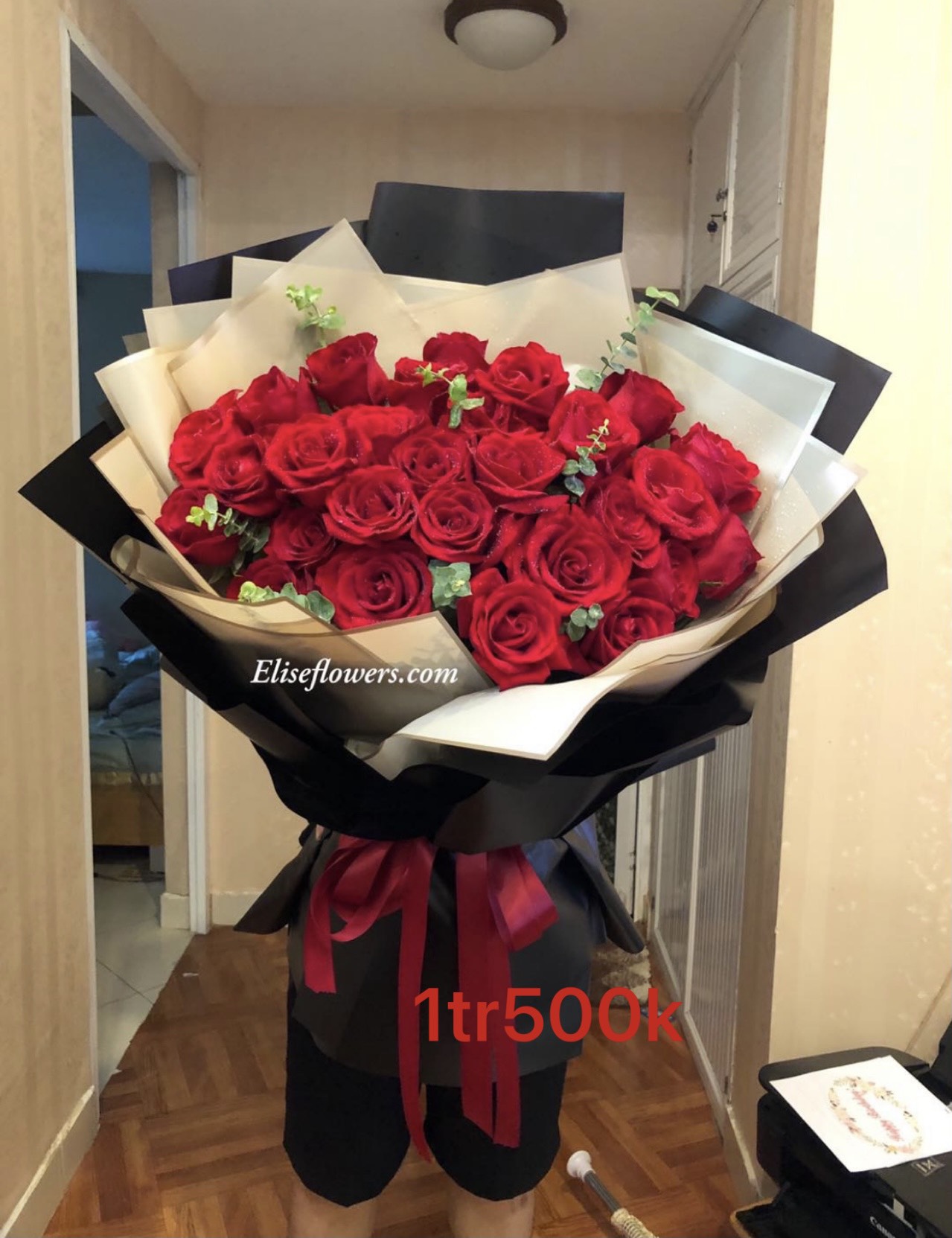 Bó hoa hồng đỏ nhập khẩu đẹp đon giản ở hà nội