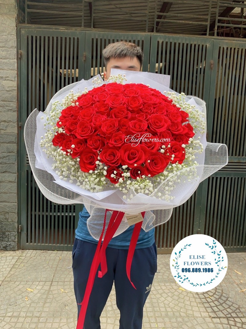 Bó hoa hồng đỏ mix baby | Tiệm hoa Eliseflower