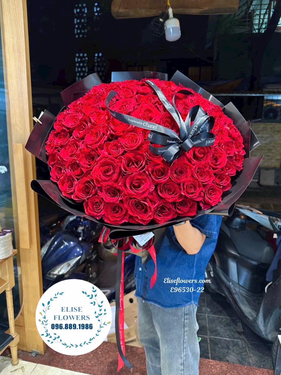 Hoa valentine Hà Nội. Bó hoa hồng đỏ tròn nhập khẩu tặng bạn gái, người yêu. Dịch vụ giao hoa tận nơi nhanh chóng