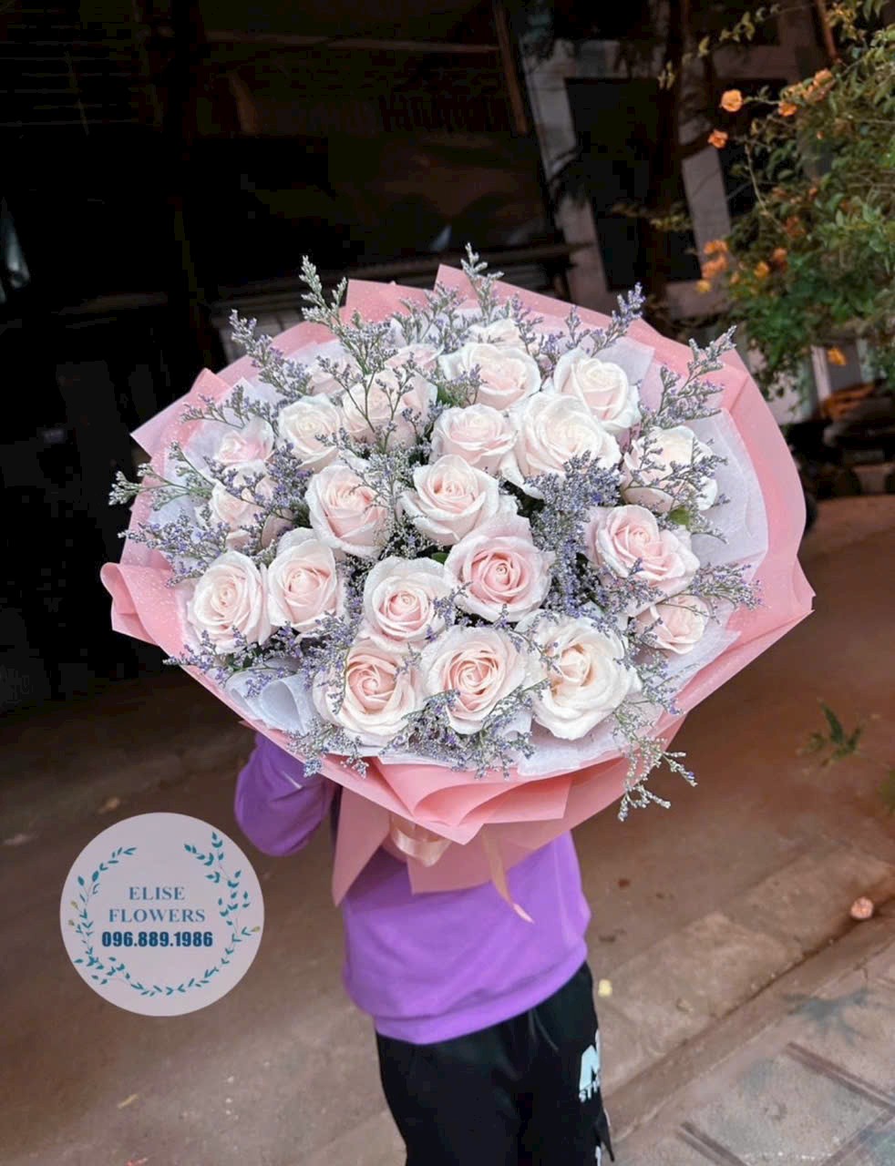 Bó hoa hồng phấn tặng bạn gái , em gái ngày 20/10