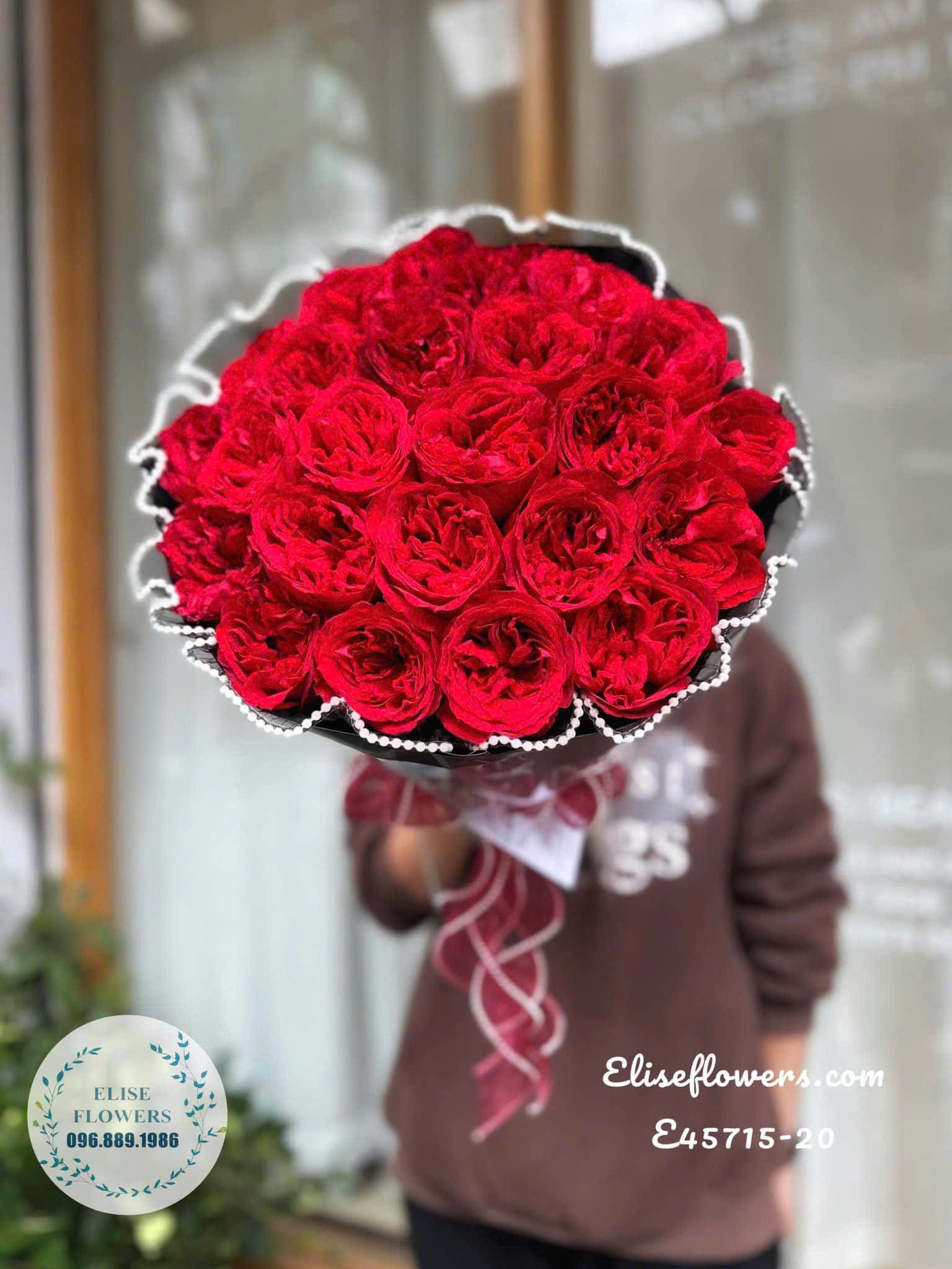 Bó Hoa Hồng Ohara Đỏ . Mua hoa hồng đỏ tại Elise Flowers . Hoa tươi Hà Nội.