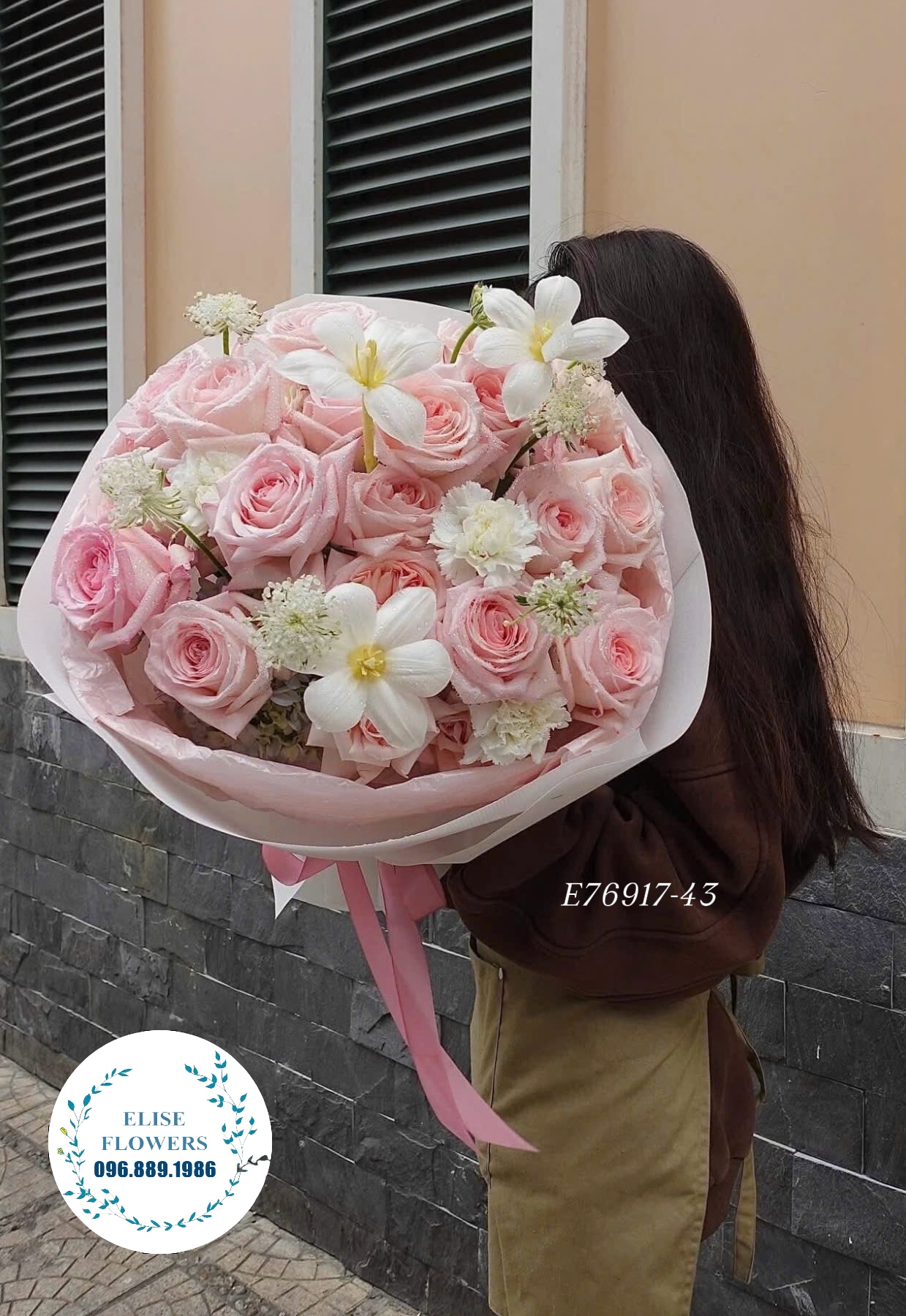 Hoa tỏ tình đẹp. Bó hoa hồng Ohara mix Tulip lãng mạn, ngọt ngào tỏ tình bạn gái, người thương