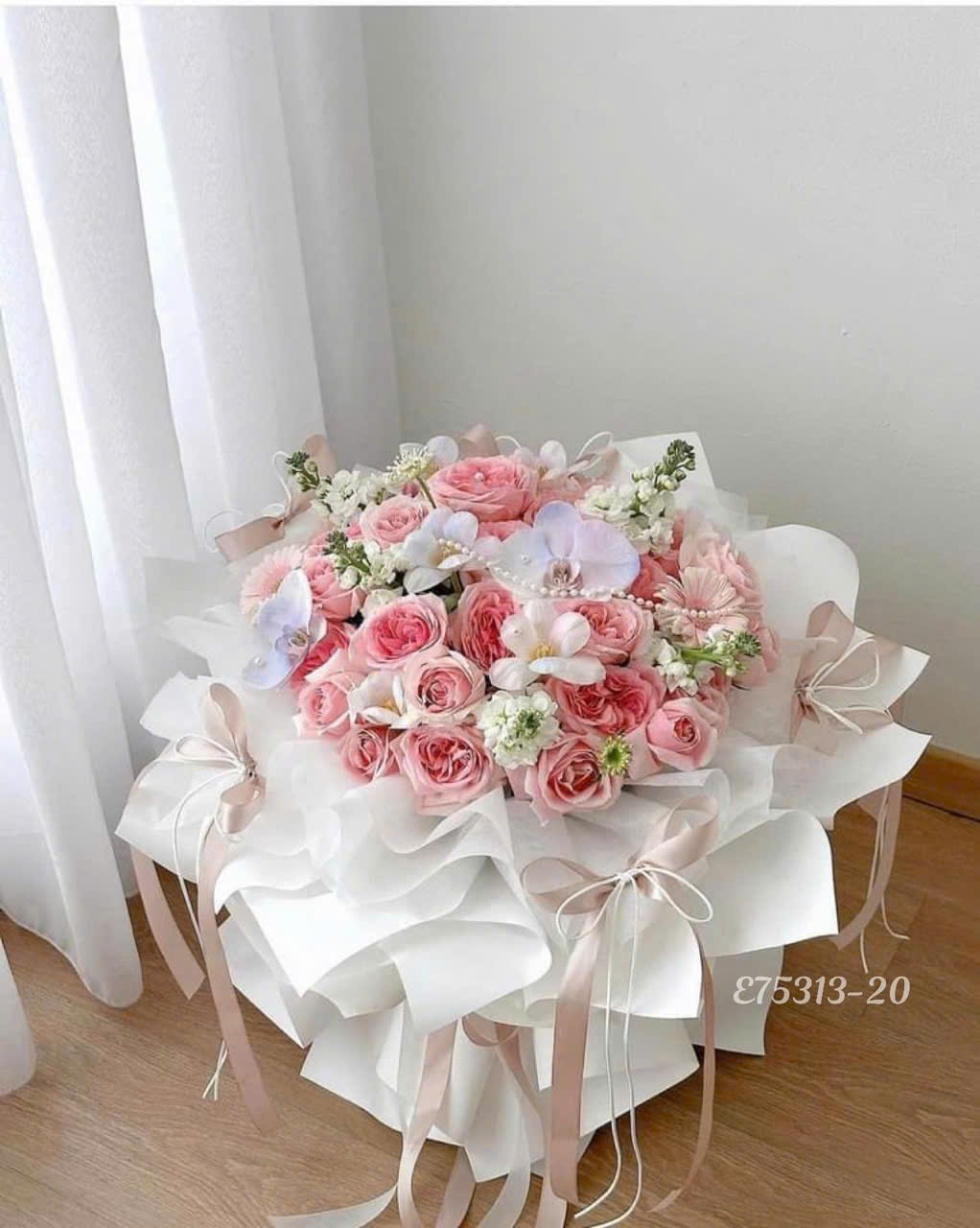 Bó hoa tặng bạn gái ngày 20-10. Đặt bó hoa hồng ngoại tặng bạn gái ngày 20-10