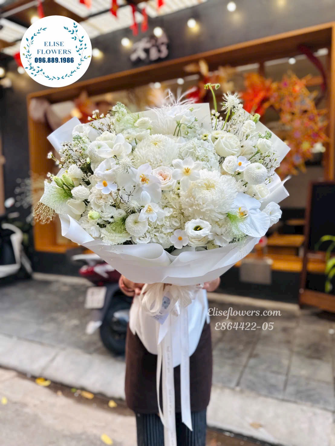 Bó hoa hồng trắng tinh tế tặng vợ | Điện hoa Hà Nội - Eliseflowers