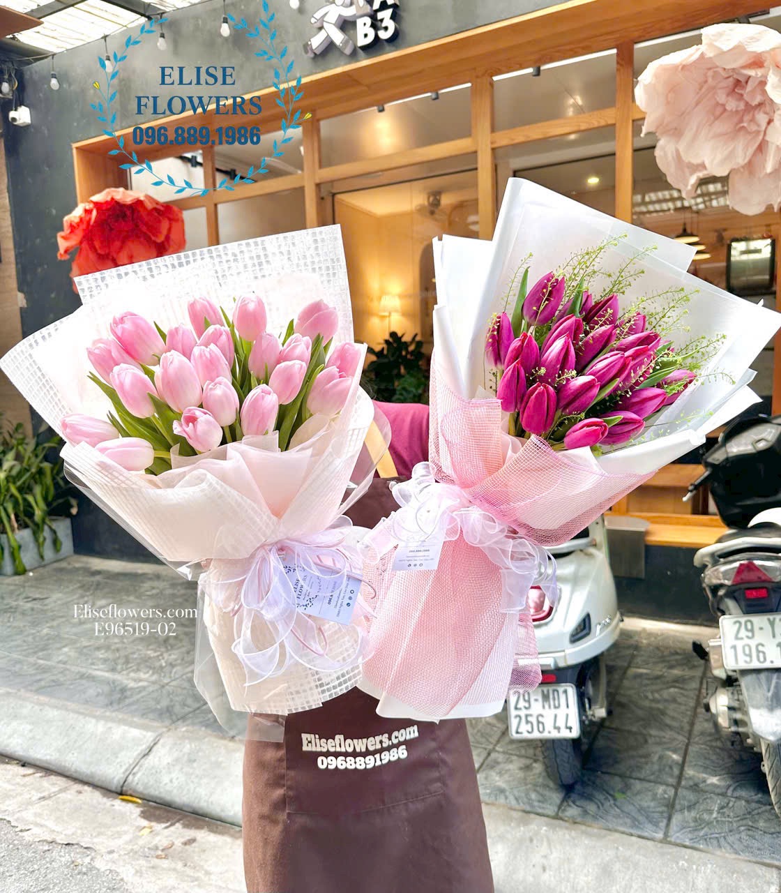 Mua bó hoa Tulip 20 bông ở Hoàn Kiếm. Dịch vụ giao hoa tận nơi, nhanh chóng chỉ từ 1-2h
