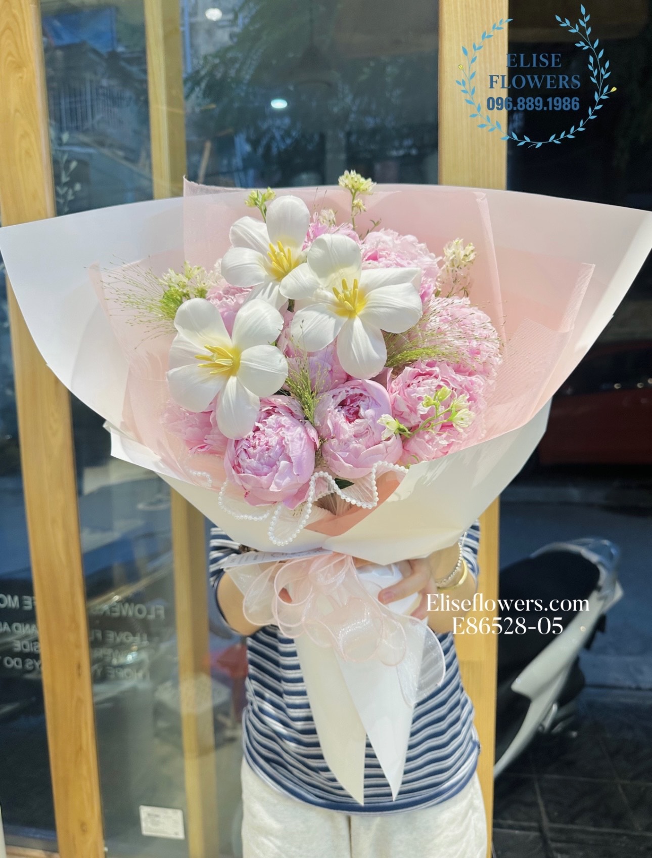 Bó hoa mẫu đơn hồng tặng sinh nhật ở Hà Nội. Dịch vụ giao hoa mẫu đơn ở Hà Nội
