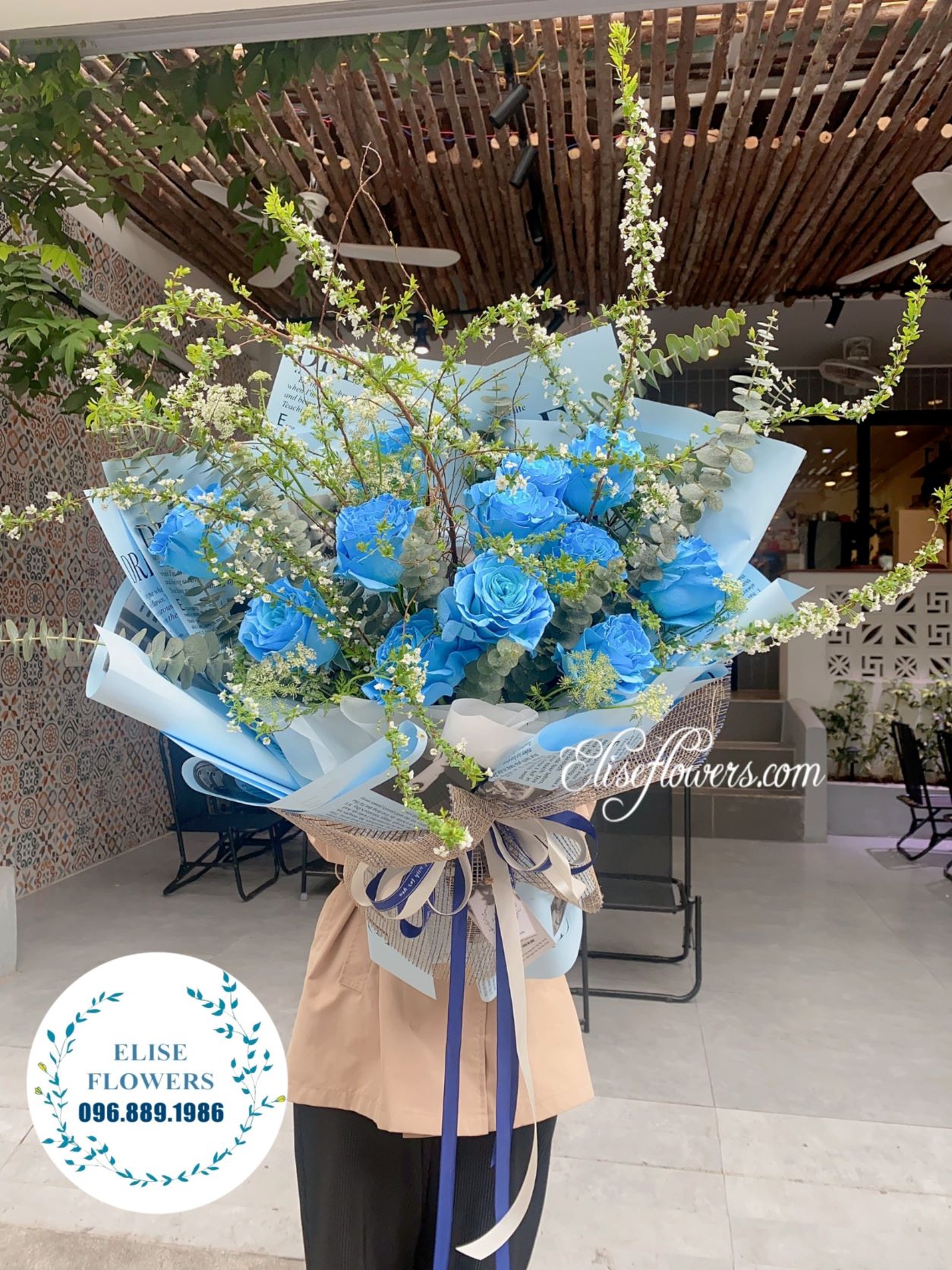 Bó hoa tươi ở Hà Nội | Bó hoa nhập khẩu cao cấp | Bó hoa hồng xanh độc lạ nhất tại Hà Nội | Mẫu hoa tươi đẹp nhất tại quận Đống Đa 