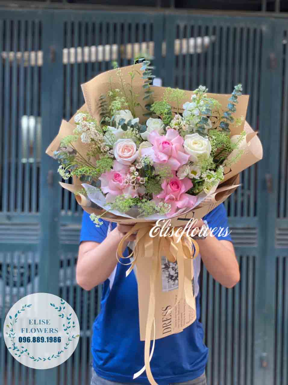 Bó hoa tươi nhỏ xinh | Bó hoa tặng bạn gái đẹp ở Hà Nội | Điện hoa tặng bạn gái đẹp ở Hà Nội