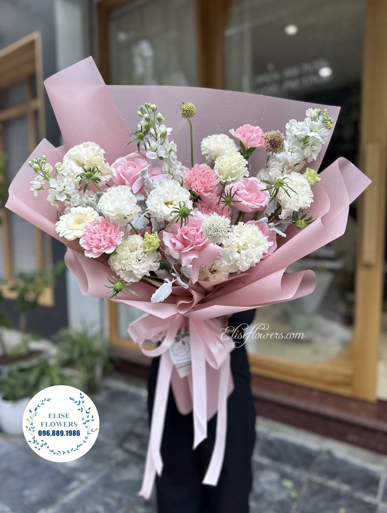Bó hoa sinh nhật màu hồng ở quận Hoàn Kiếm - Hà Nội. Hoa sinh nhật bạn gái ở quận Hoàn Kiếm