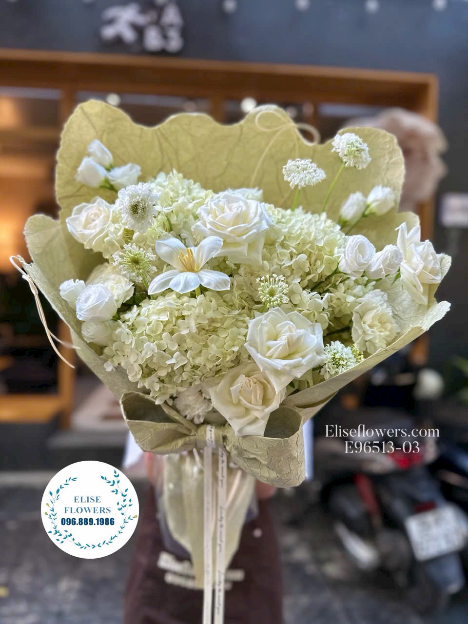 Hoa sinh nhật Hà Nội. Bó hoa tone trắng tặng sinh nhật đẹp, tinh tế. Eliseflowers