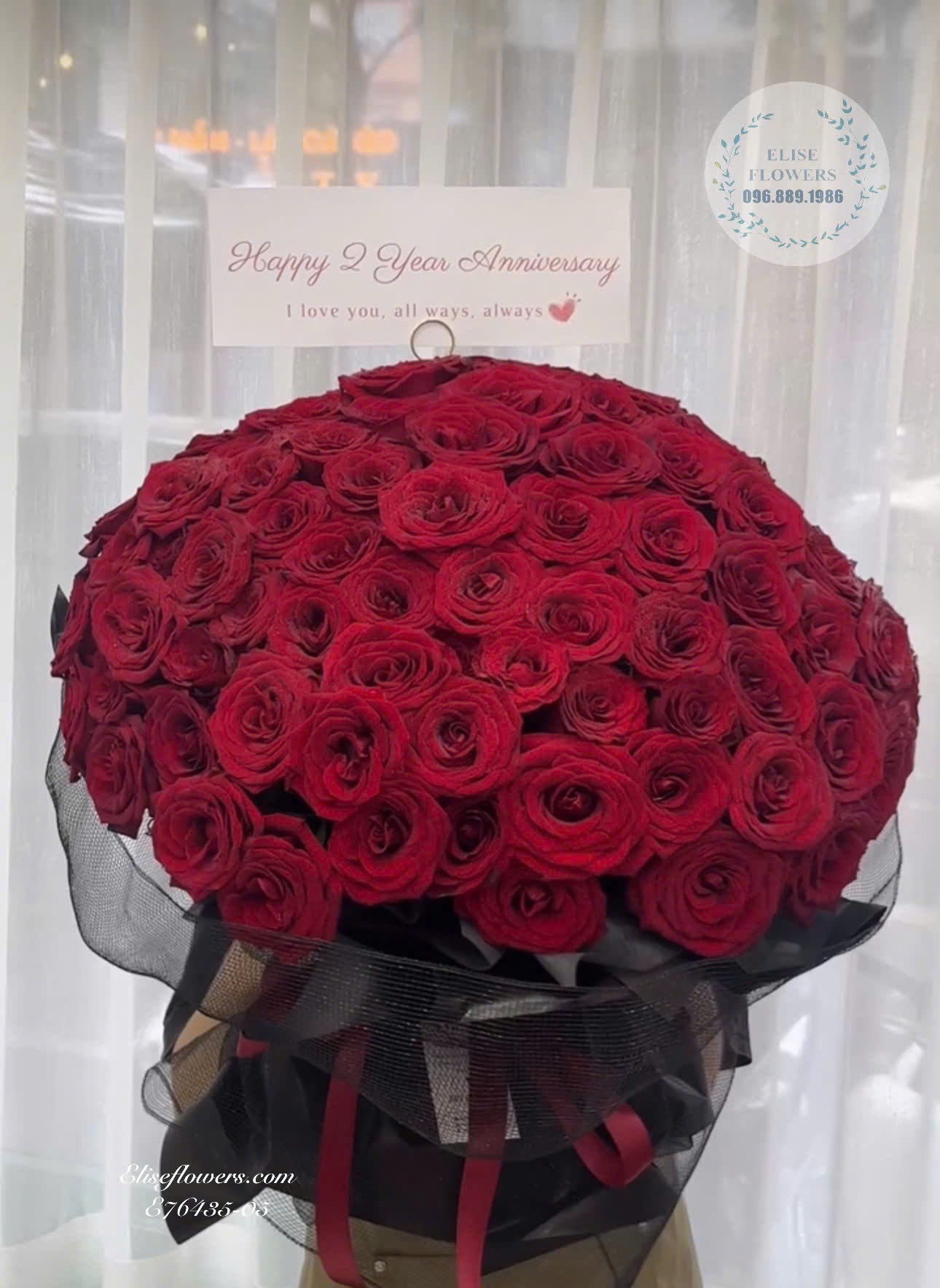 Đặt mua hoa hồng đỏ 100 bông tại BA Đình dịp Valentines 