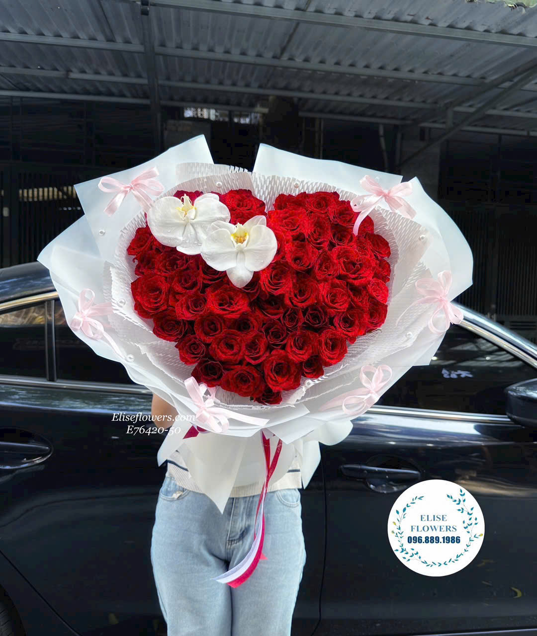 Bó hoa hồng đỏ hình trái tim. Đặt mua bó hoa hồng đỏ cầu hôn bạn gái