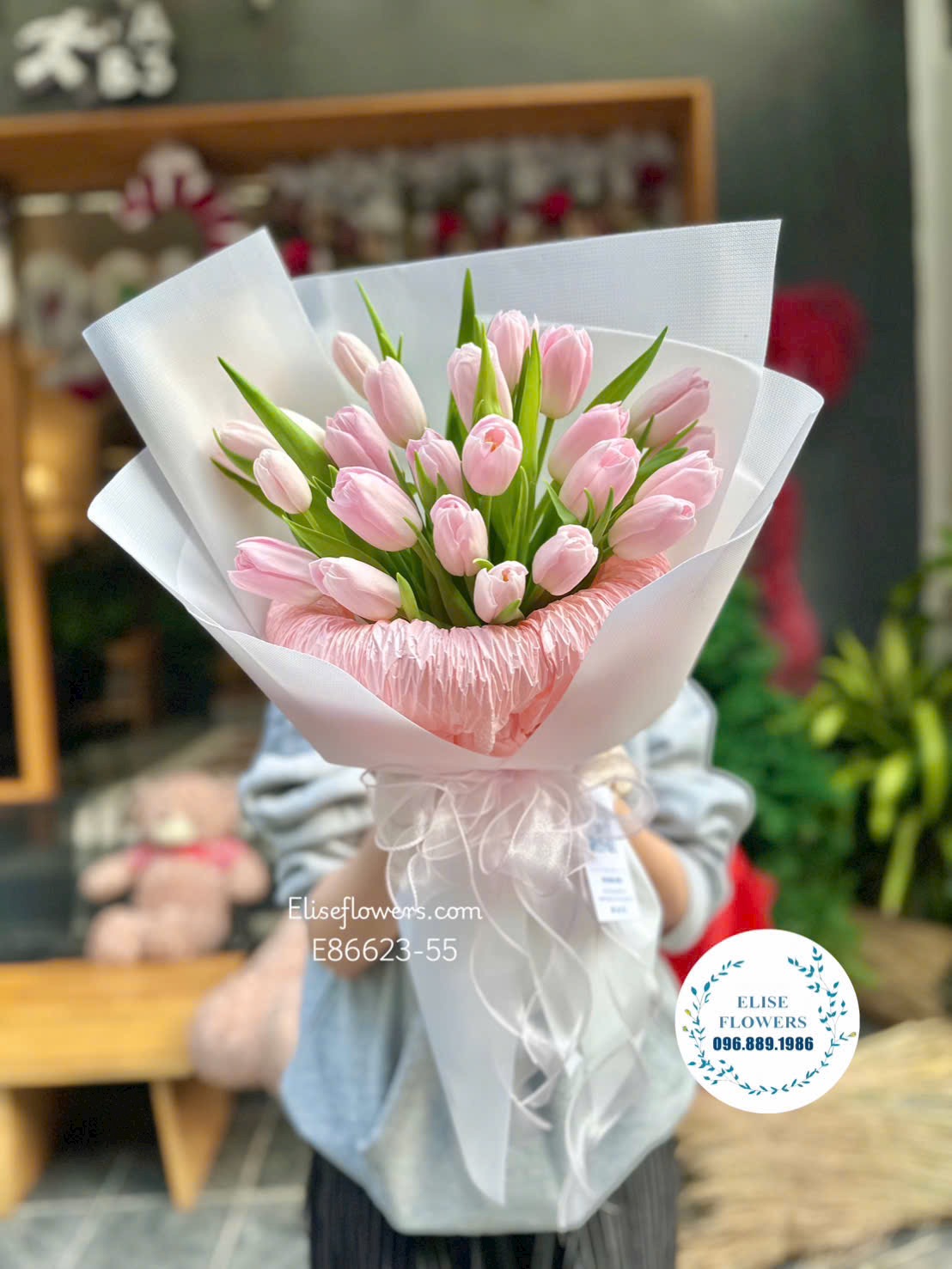 Đặt mua Tulip nhập khẩu Hà Lan. Bó tulip 23 bông tặng sinh nhật. Dịch vụ giao hoa uy tín