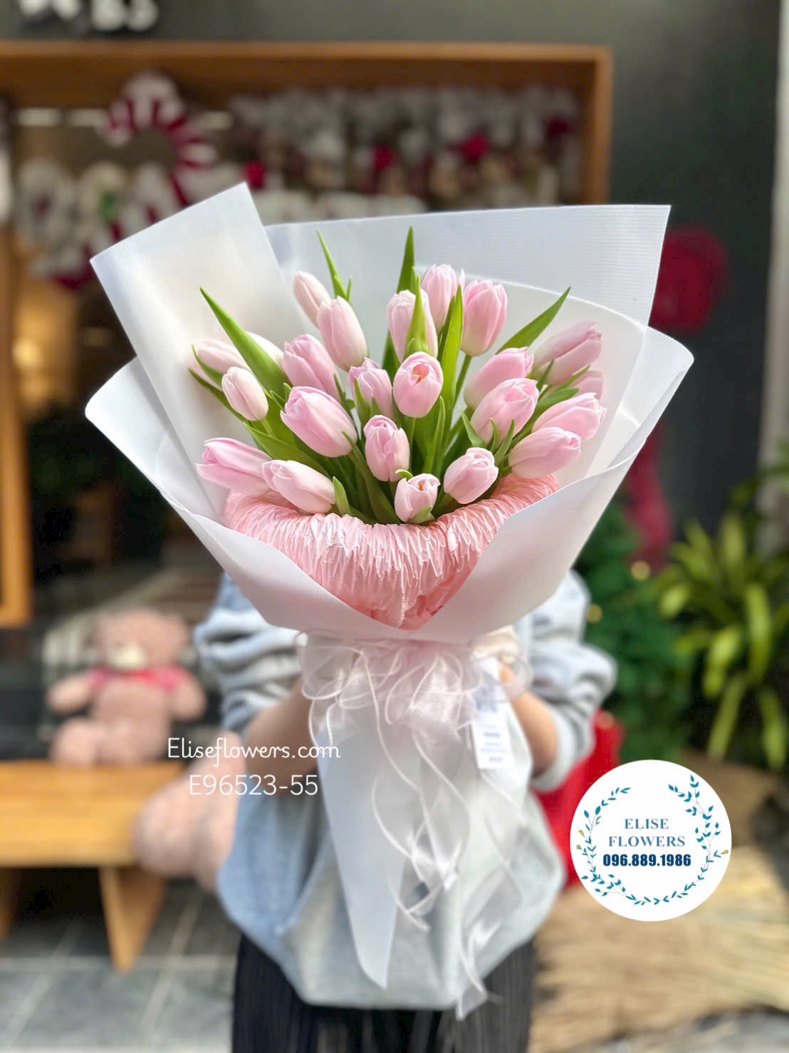 Tulip nhập khẩu Hà Lan. Bó tulip 23 bông tặng sinh nhật người thương
