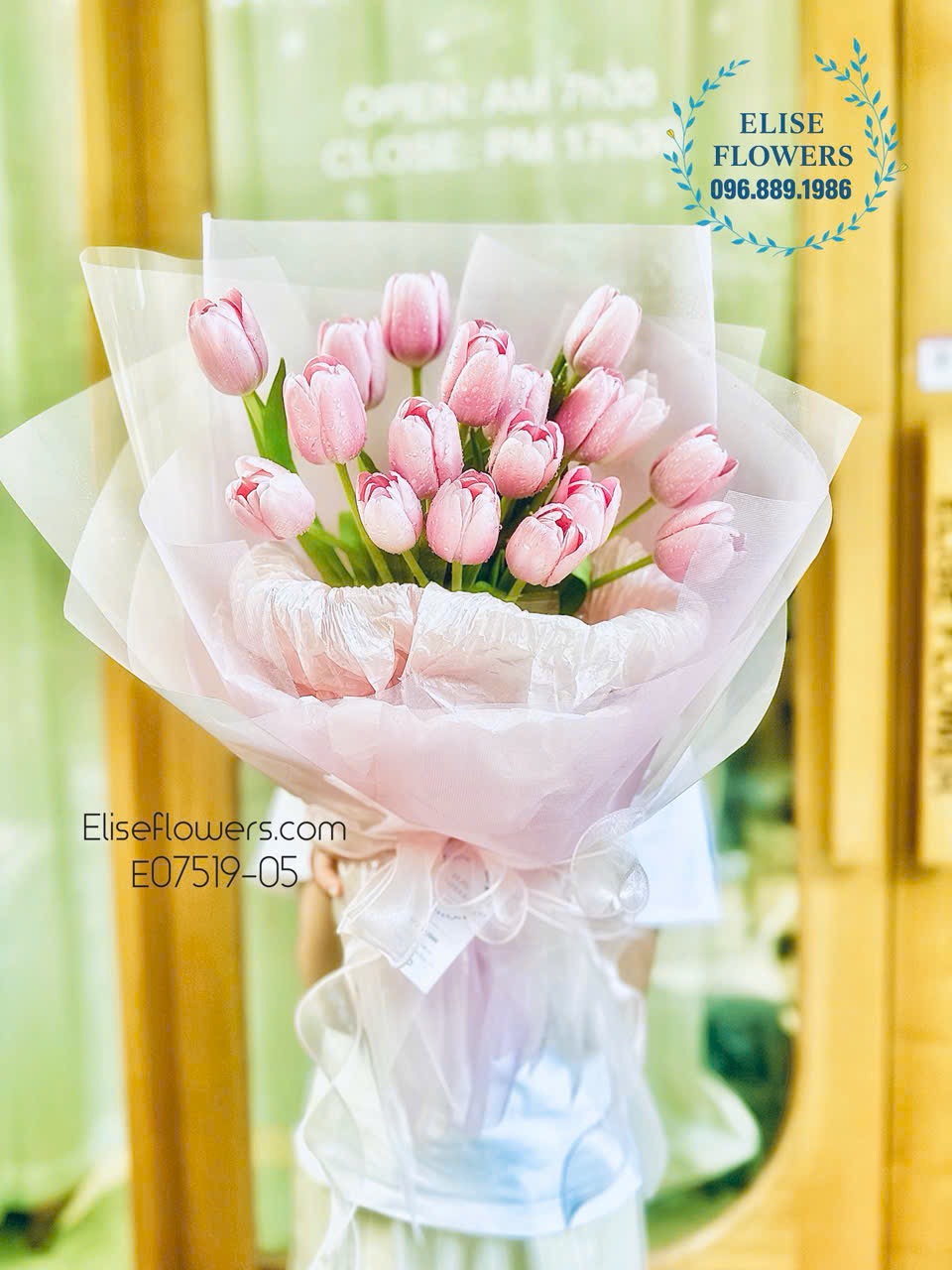 Bó hoa Tulip hồng xinh iu làm quen bạn gái ở Tây Hồ. Shop hoa tươi Hà Nội Eliseflowers