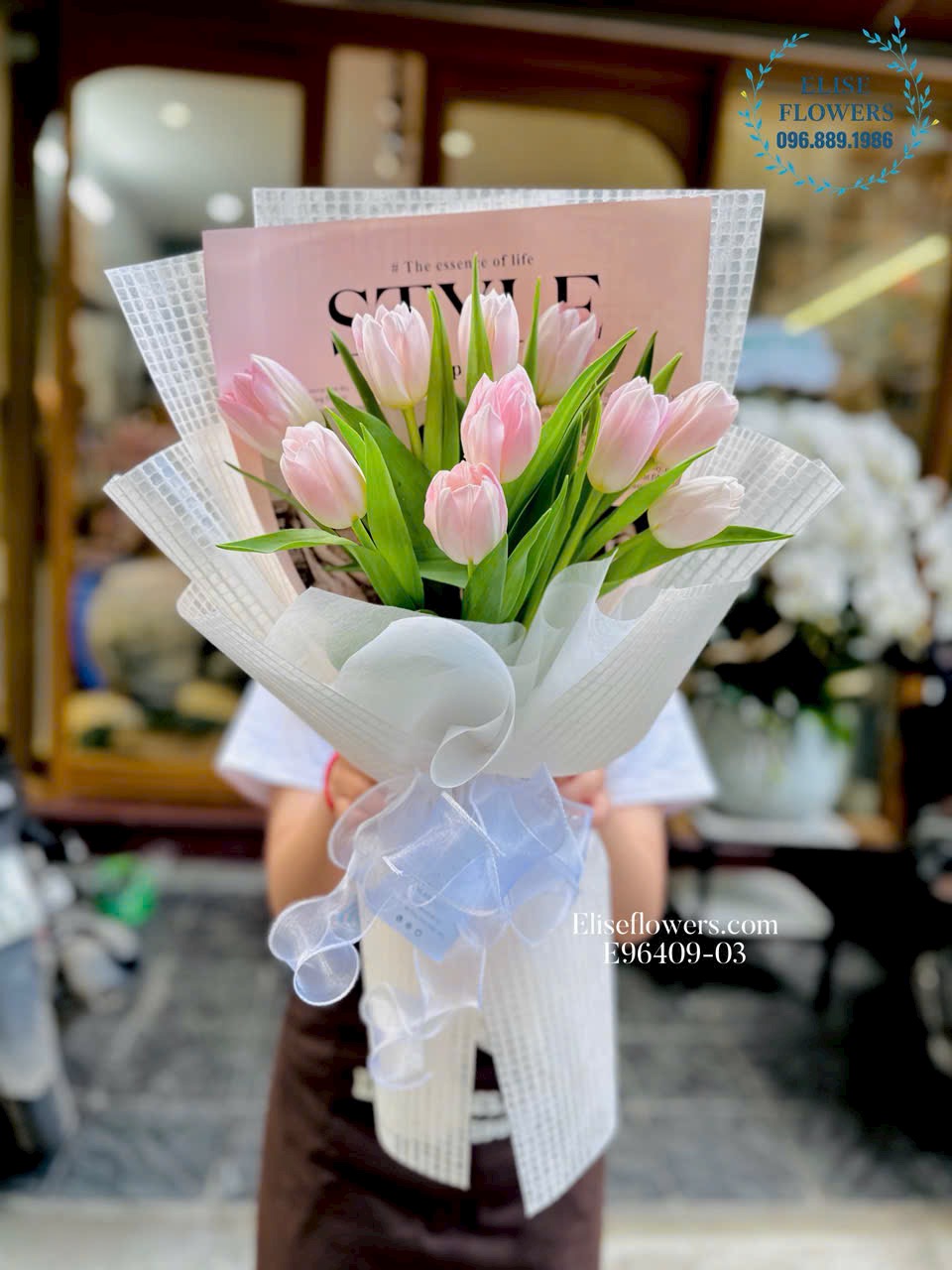Bó hoa Tulip đẹp tặng người thương. Mua bó hoa Tulip 10 bông tại Đống Đa, Hà Nội.