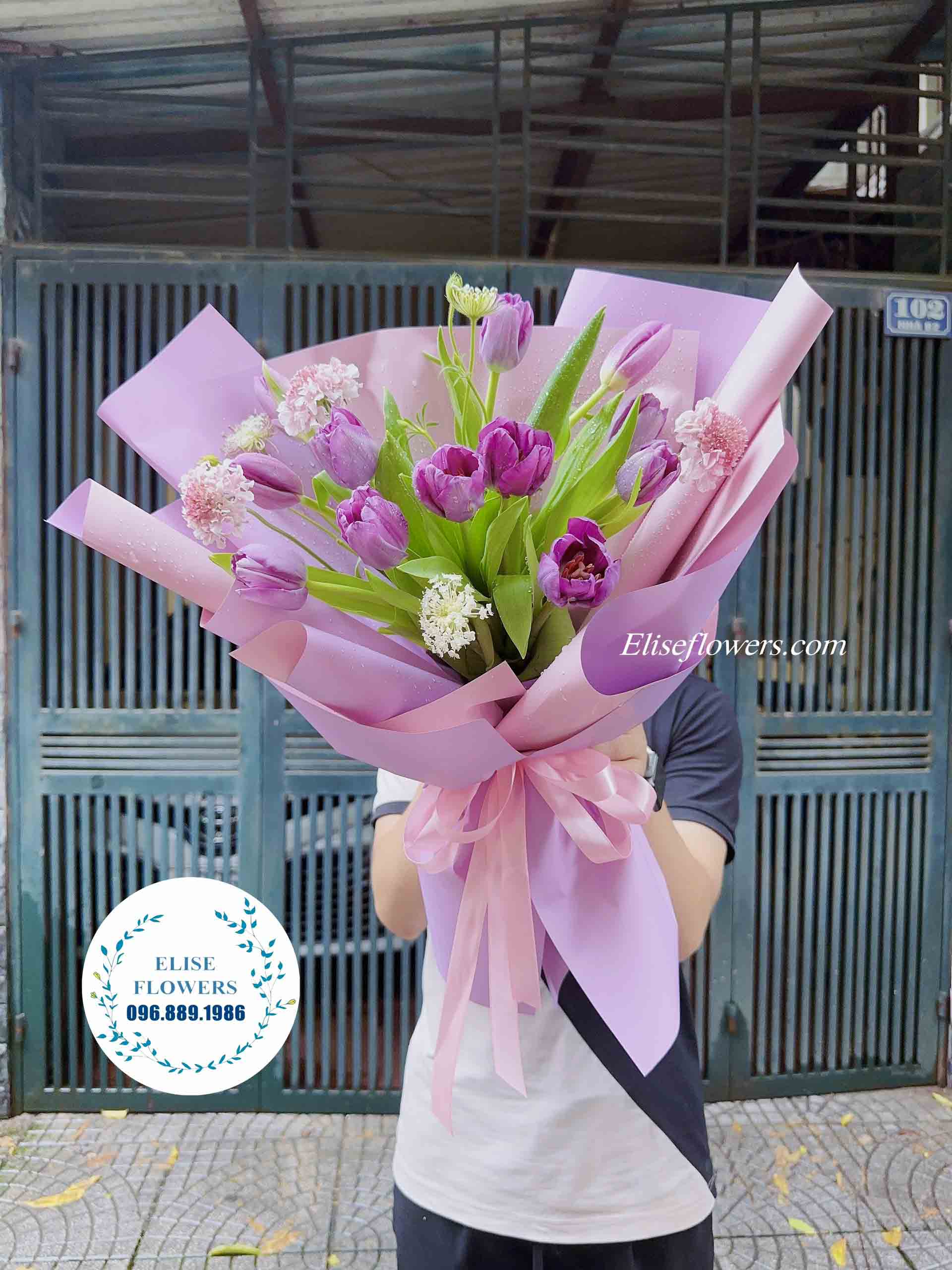 Bó hoa Tulip tím tặng vợ yêu | Hoa Tulip tím thuỷ chung | Điện hoa nhập khẩu ở Đống Đa - Hà Nội