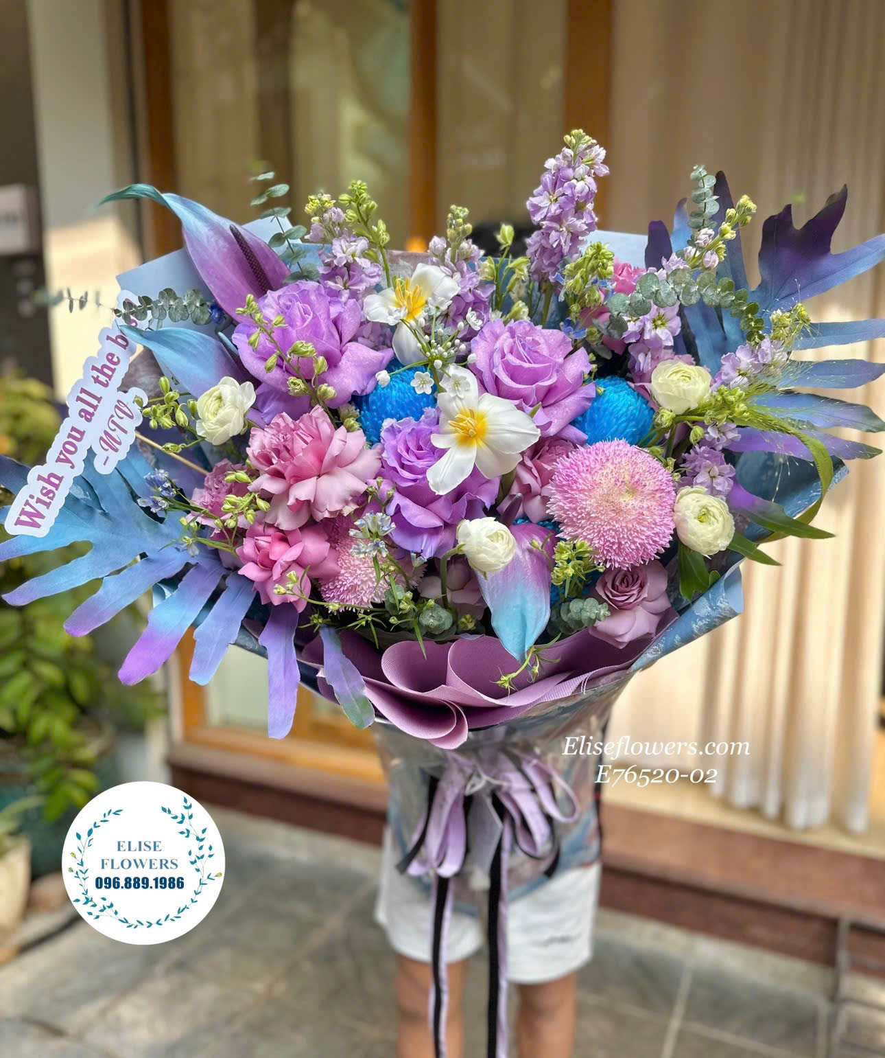 Bó Hoa Tươi Nhập Khẩu Màu Xanh Tím Cao Cấp Ở Hà Nội - Shop Hoa Tươi Nhập Khẩu Hà Nội.