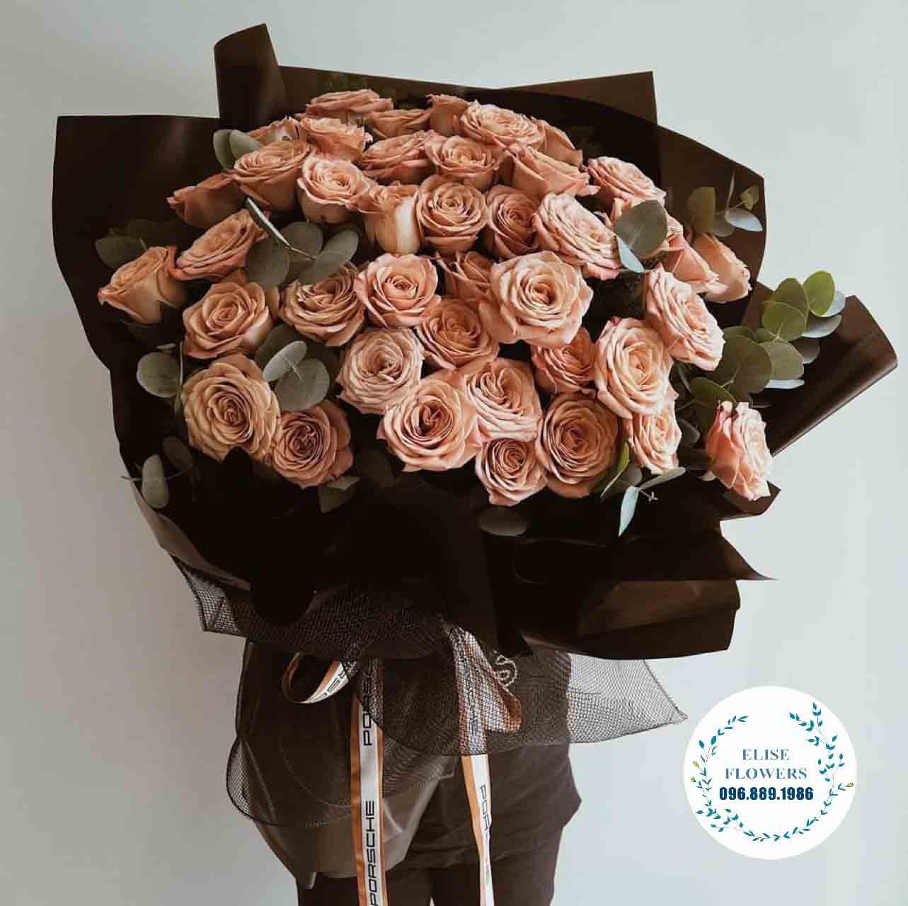 Bó hoa hồng nhập khẩu màu nâu cafe Capuchino khổng lồ | Bó hoa đẹp ở Quận Cầu Giấy - Hà Nội