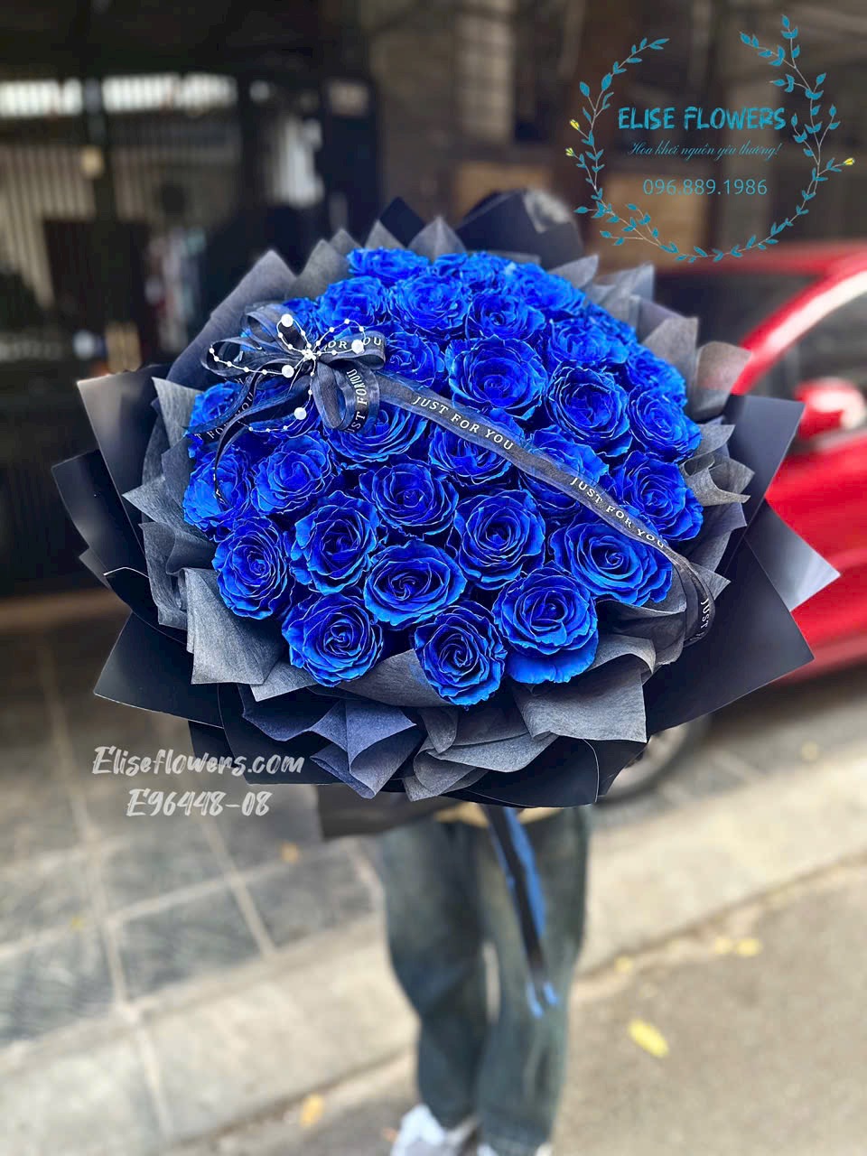 Bó hồng Ecuador xanh cao cấp tỏ tình bạn gái. Dịch vụ giao hoa tận nhà Eliseflowers.