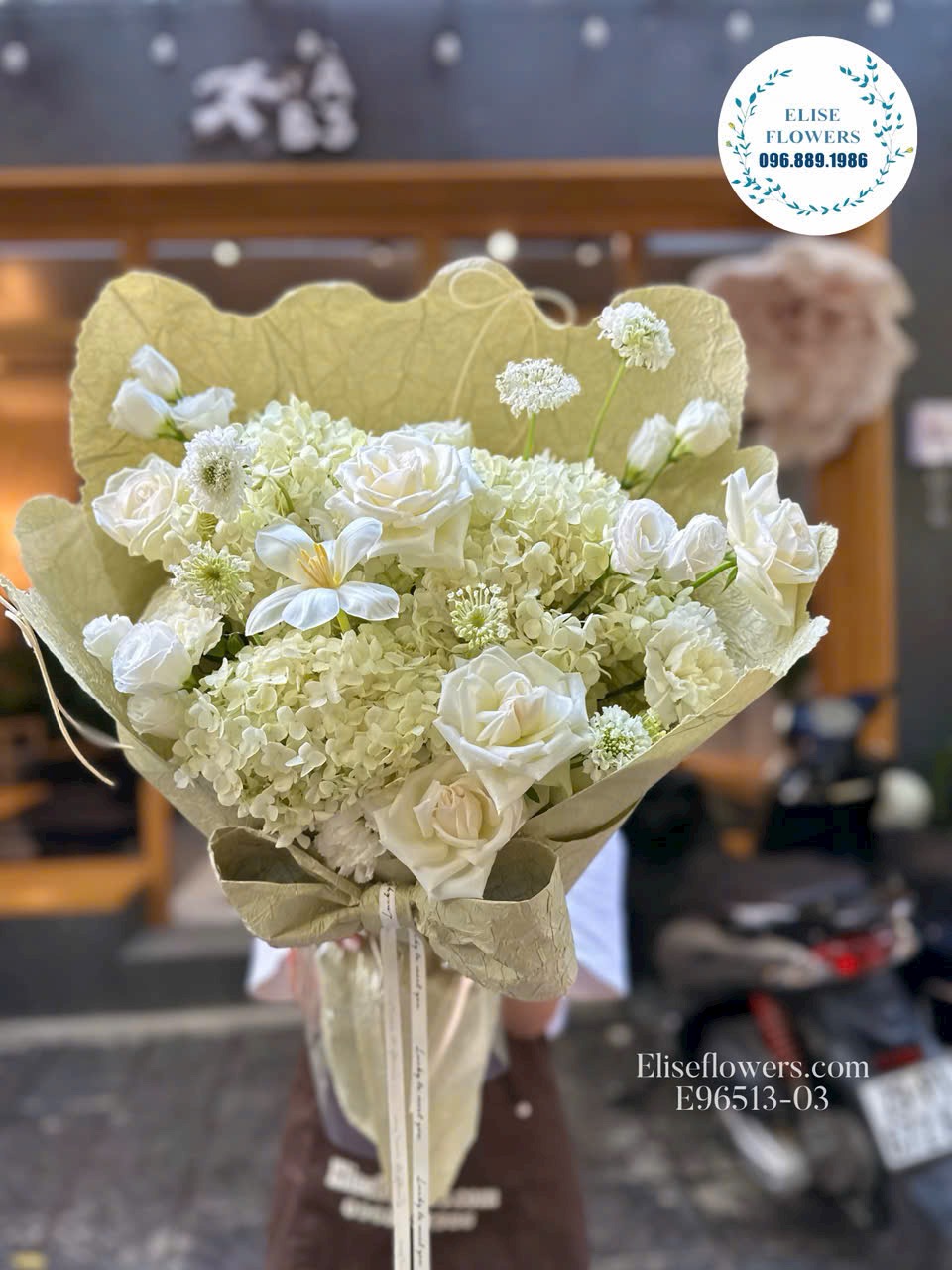 Hoa sinh nhât. Bó hoa sinh nhật tone trắng tặng sinh nhật người yêu.