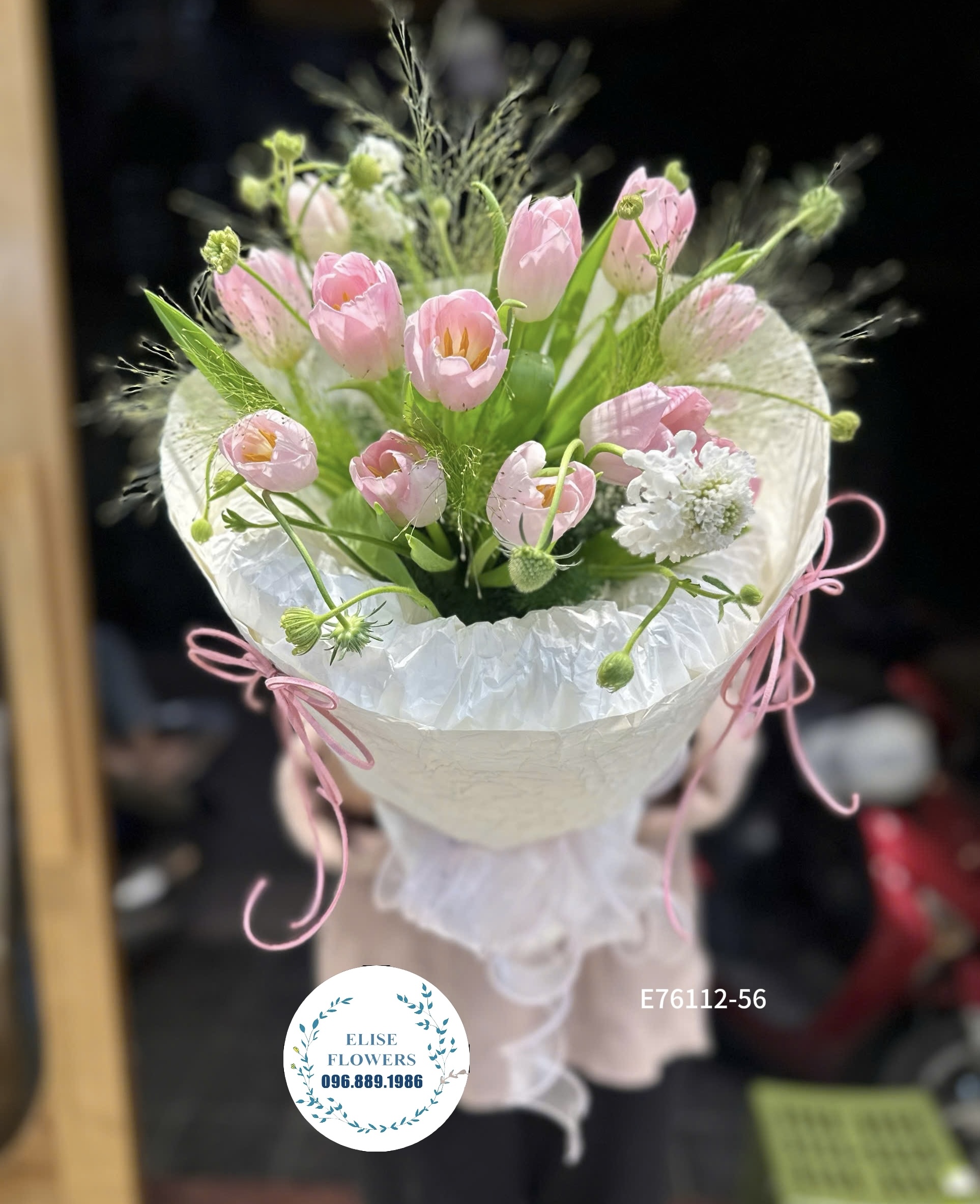 Bó Tulip tặng valentine. Hoa valentine tặng người yêu. Bó Tulip hồng nhập khẩu 12 bông đẹp. Điện hoa Hà Nội