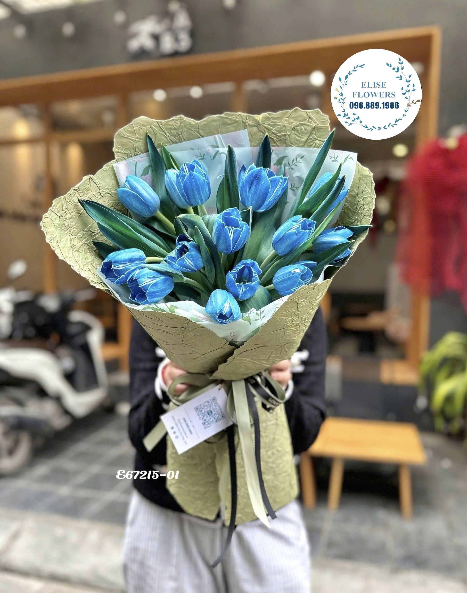 Bó hoa Tulip 15 bông tặng người yêu. Hoa tulip xanh nhập khẩu tặng valentine. Dịch vụ giao hoa nhanh