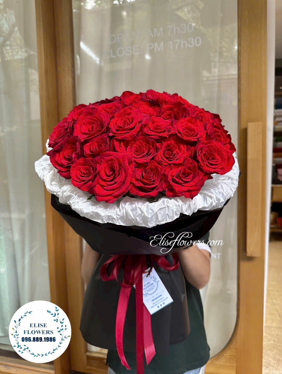 Bó hoa hồng đỏ đẹp ở HÀ Nội. Đặt mua bó hoa hồng đỏ đẹp ở Hà Nội