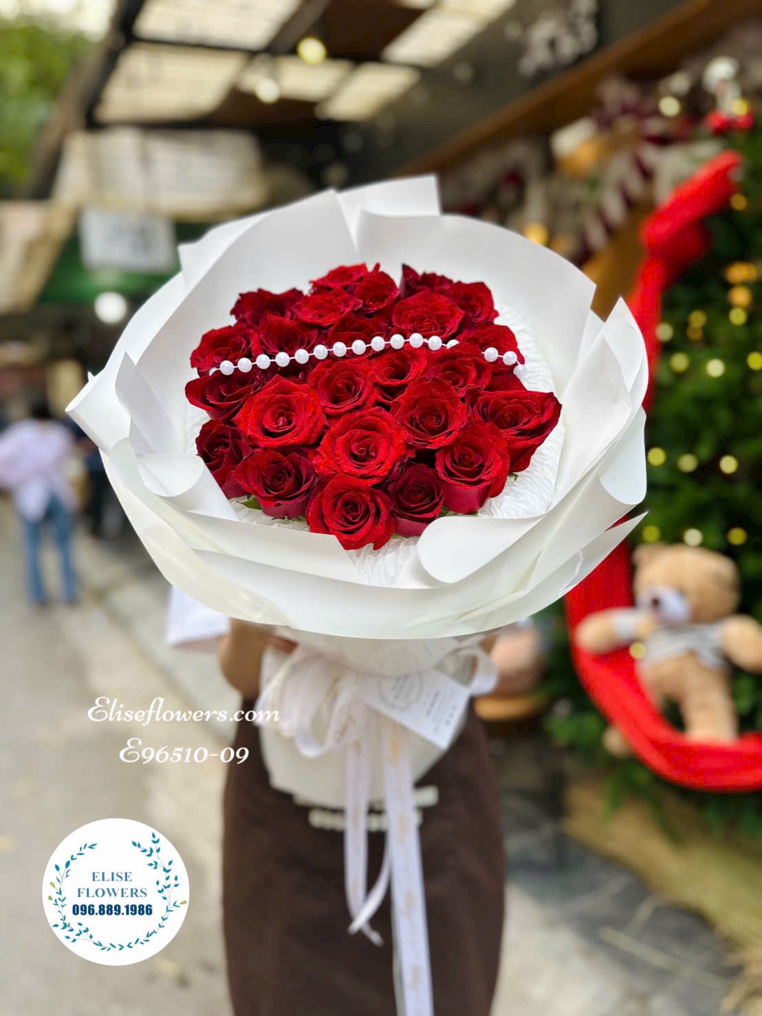 Bó hoa hồng đỏ sang trọng lãng mạn tặng sinh nhật người yêu tại Hà Đông | Điện hoa Hà Nội Eliseflowers