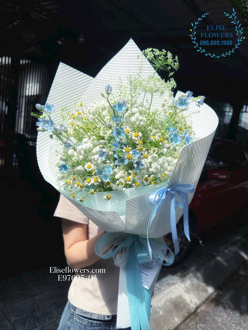 Đặt mua bó hoa tốt nghiệp đẹp ở Cầu Giấy, Hà Nội. Địa chỉ mua hoa uy tín, chất lượng Eliseflowers