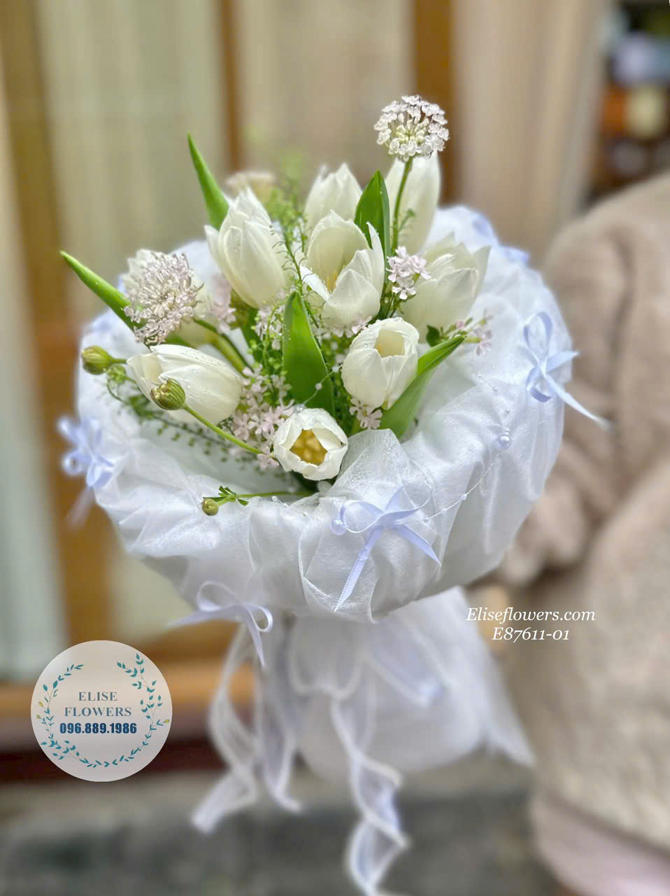 Mua bó hoa Tulip tặng bạn gái. Dịch vụ đặt hoa Tulip uy tín tại HÀ NỘI