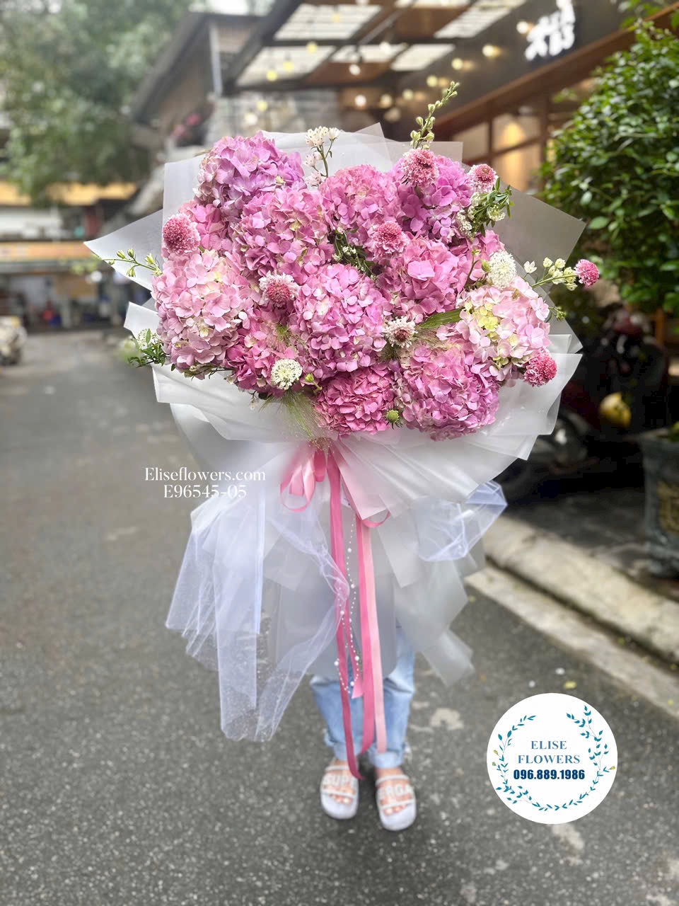 đặt mua bó cẩm tú cầu hồng. Điện hoa tươi Elise Flowers.