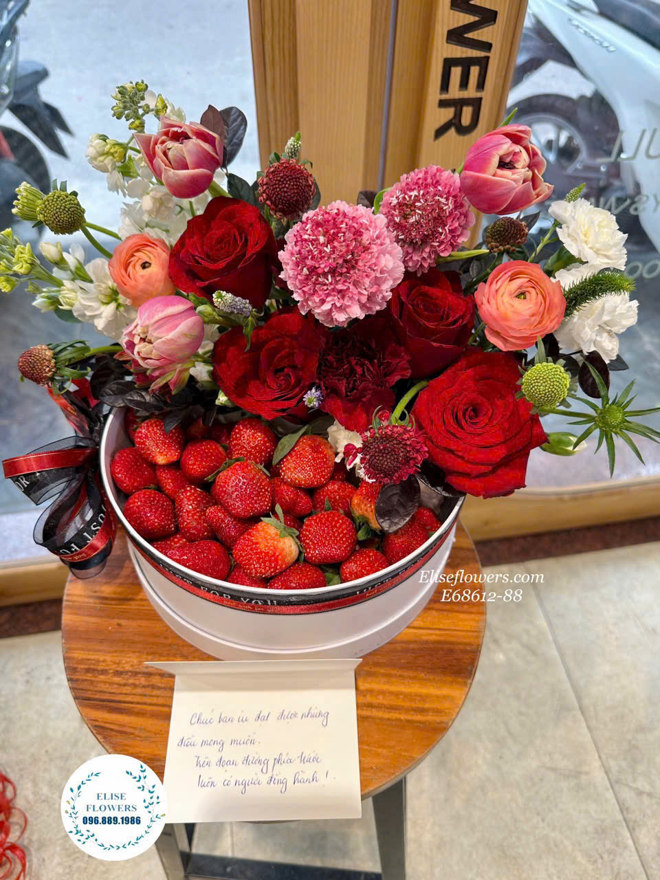 Hộp hoa quả nhập khẩu tặng sếp. Điện hộp hoa quả nhập khẩu tặng sếp