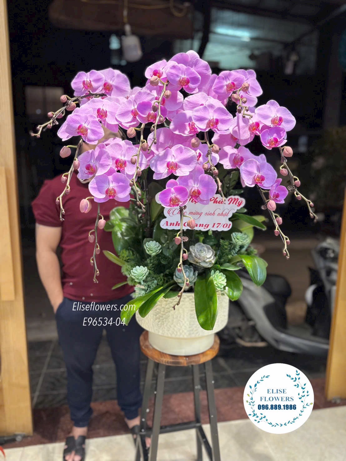Hoa tặng Sếp cao cấp. Chậu lan hồ điệp 10 cành chúc mừng Sếp thăng chức. Điện hoa Eliseflowers