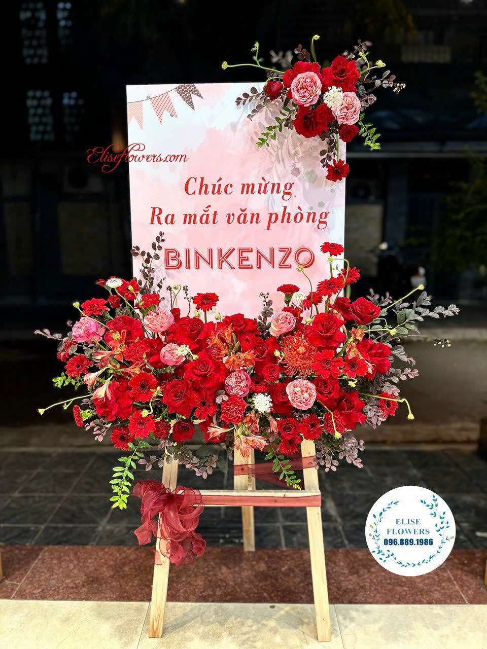 Kệ hoa khai trương khung tranh ở Cầu Giấy - Hà Nội. Địa chỉ bán kệ hoa khai trương khung tranh rẻ đẹp số 1 Hà Nội