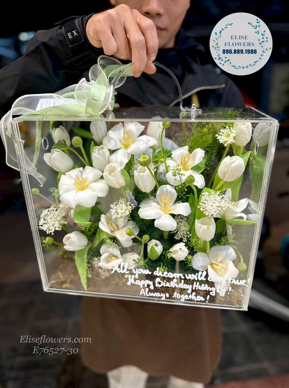 Hộp hoa Tulip cao cấp. Đặt mua hộp hoa Tulip cao cấp