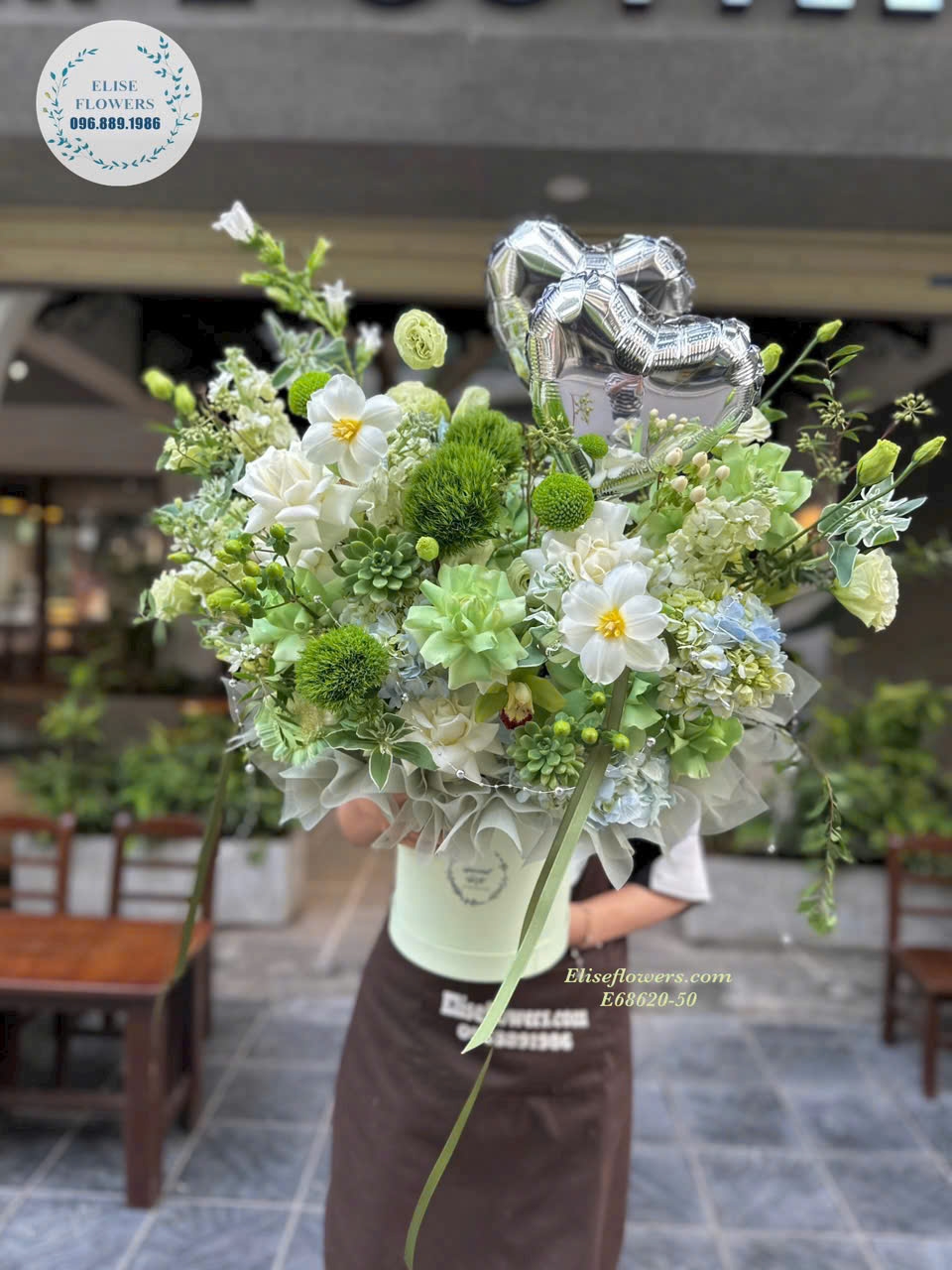 Hộp hoa sinh nhật sếp đẹp ở Hà Nội. Đặt mua hộp hoa tặng sinh nhật sếp