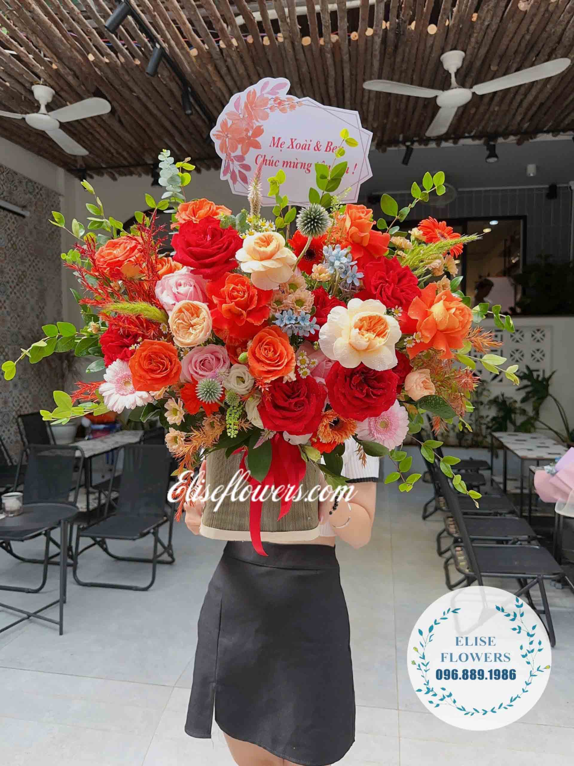 Giỏ hoa tone đỏ chúc mừng sinh nhật SẾP, ĐỐI TÁC,... Đặt hoa chúc mừng sinh nhật SẾP, ĐỐI TÁC,... uy tín, cao cấp