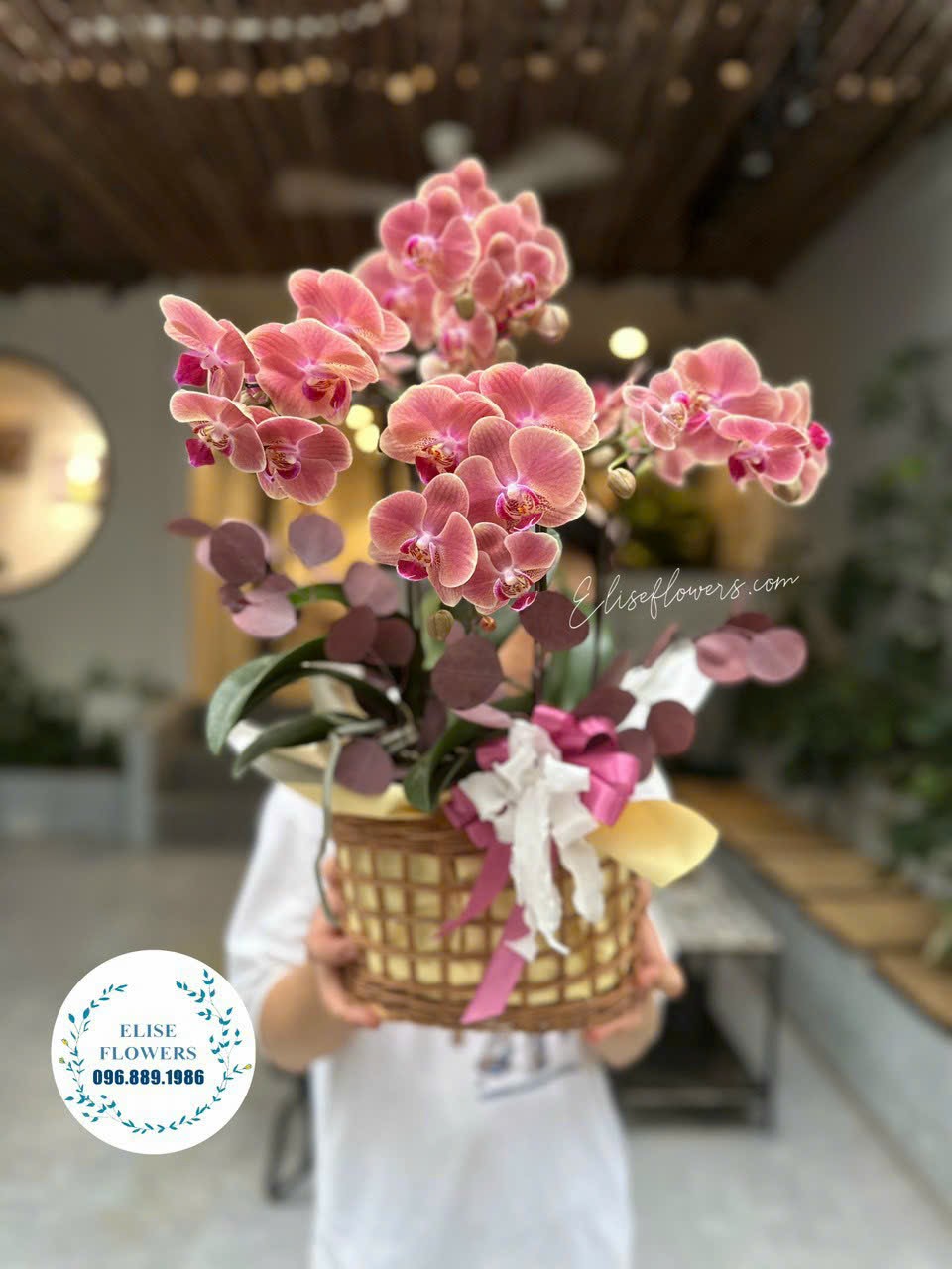 Giỏ hoa lan hồ điệp chúc mừng sinh nhật sếp nữ | Giỏ hoa lan hồ điệp đẹp ở Hà Nội