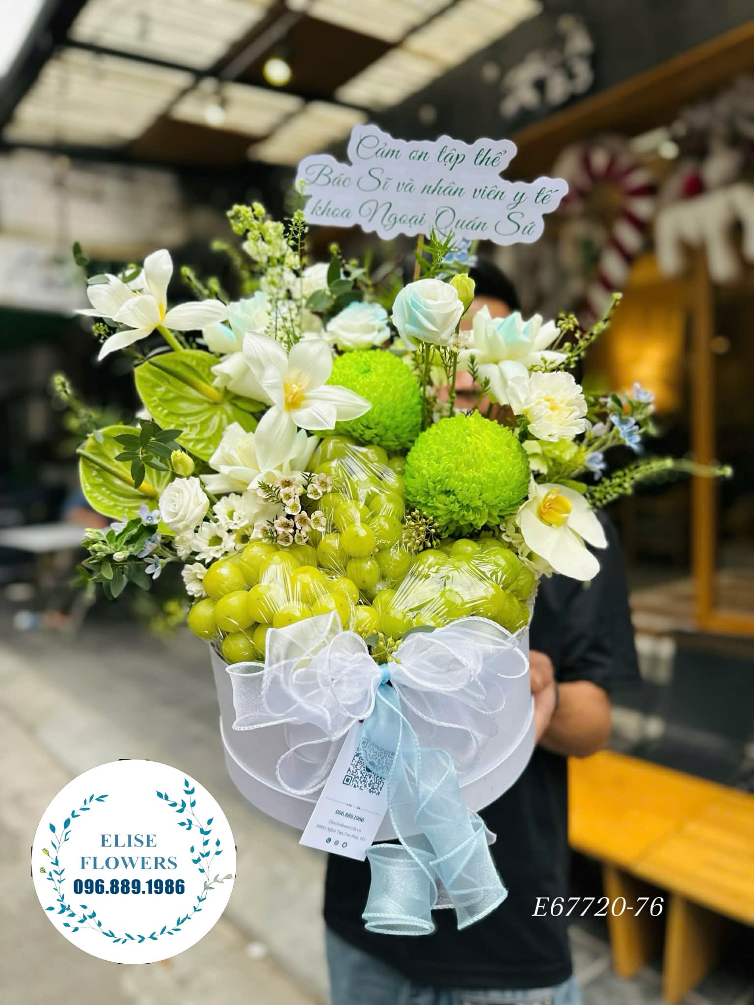 Giỏ hoa quả nhập khẩu. Quà biếu tặng sang trọng, cao cấp. Eliseflowers