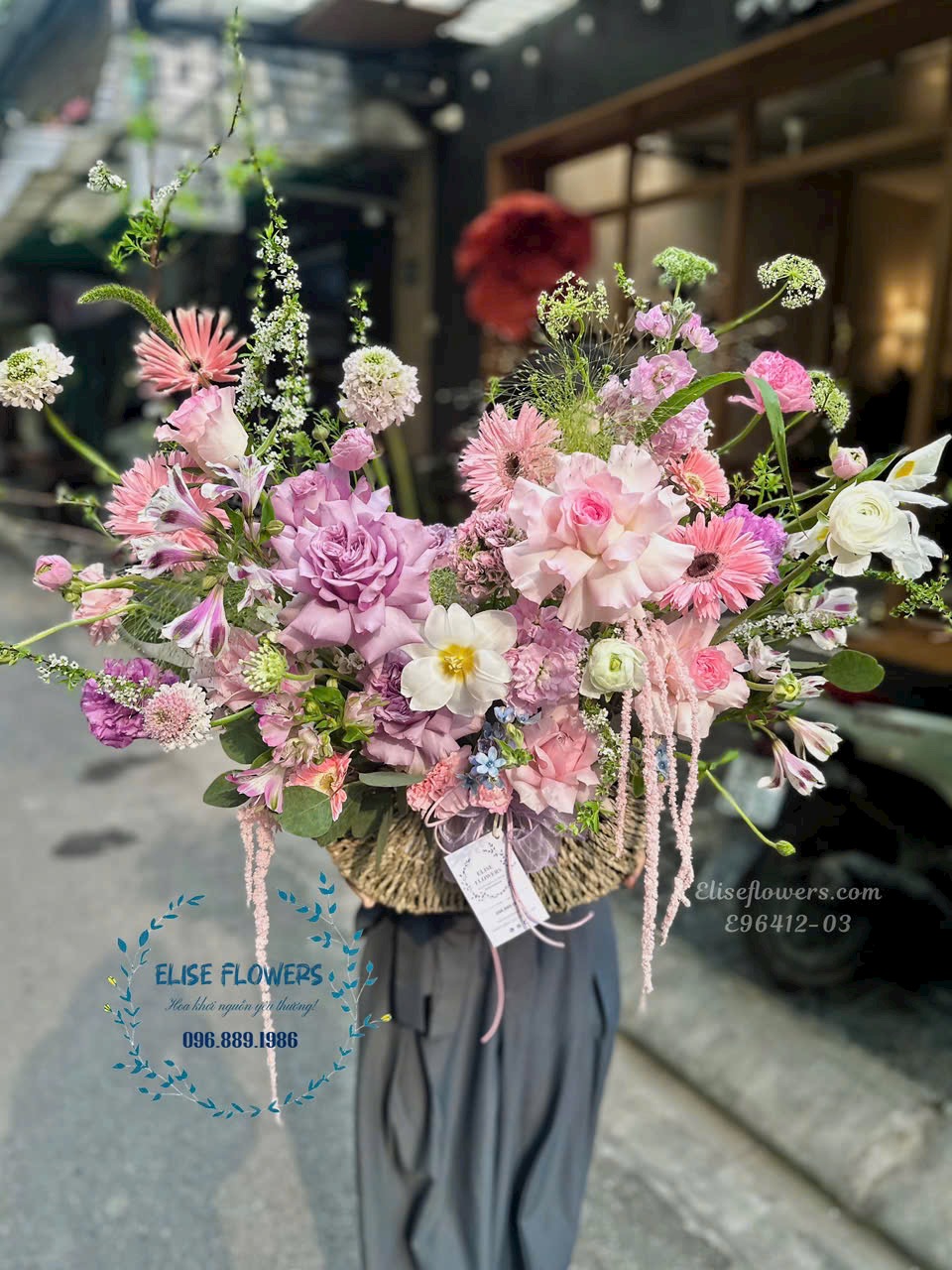 Giỏ hoa tone hồng chúc mừng sinh nhật